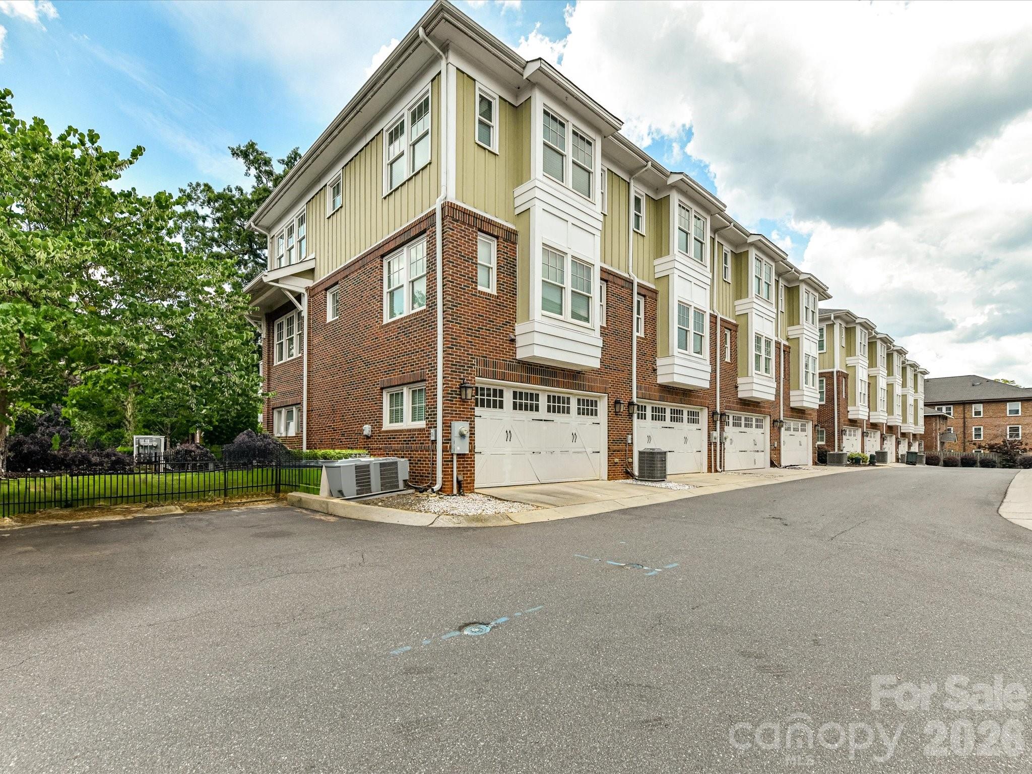 131 Grandin Road — Charlotte