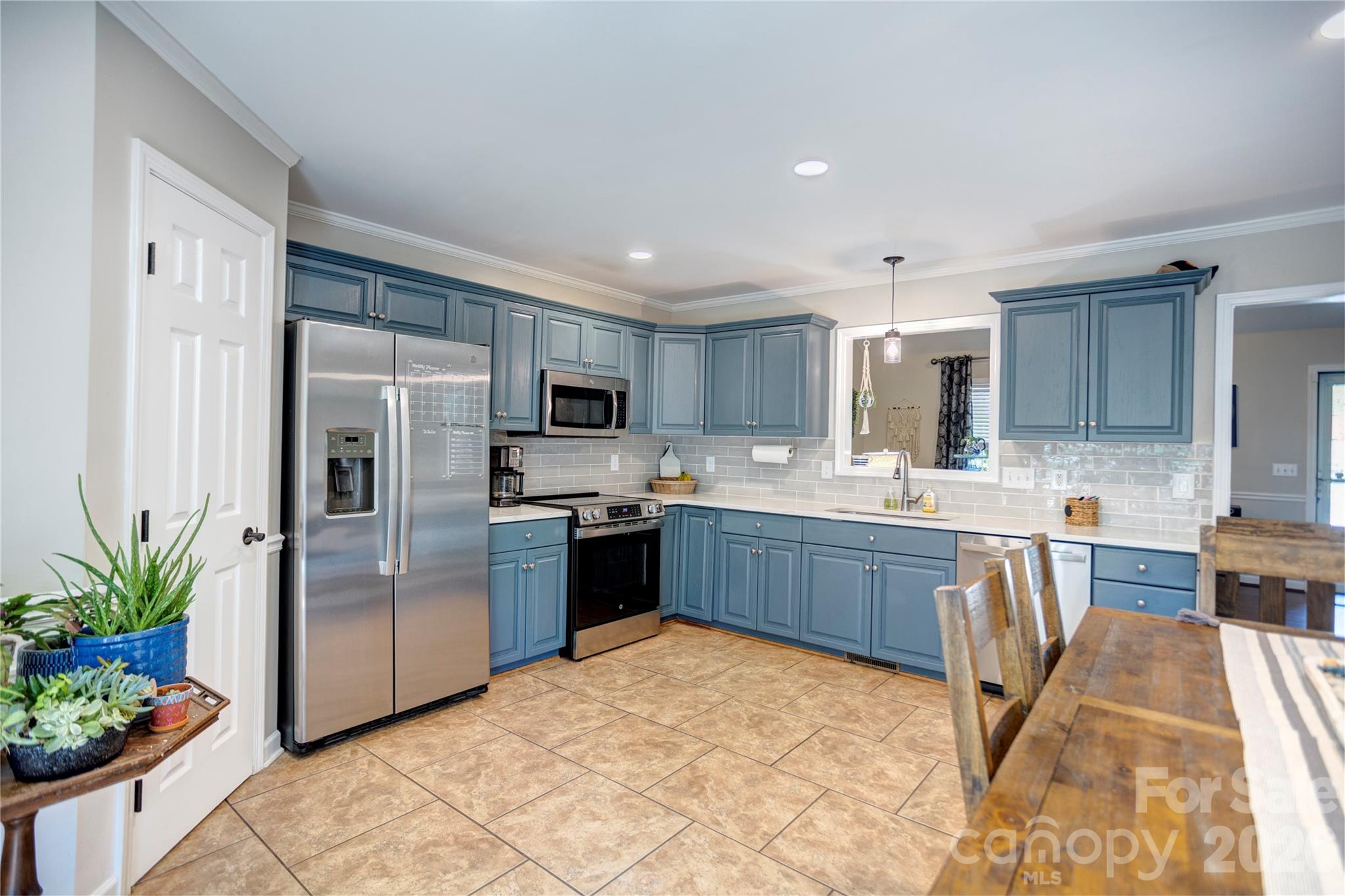 1684 Red Bird Circle — Concord