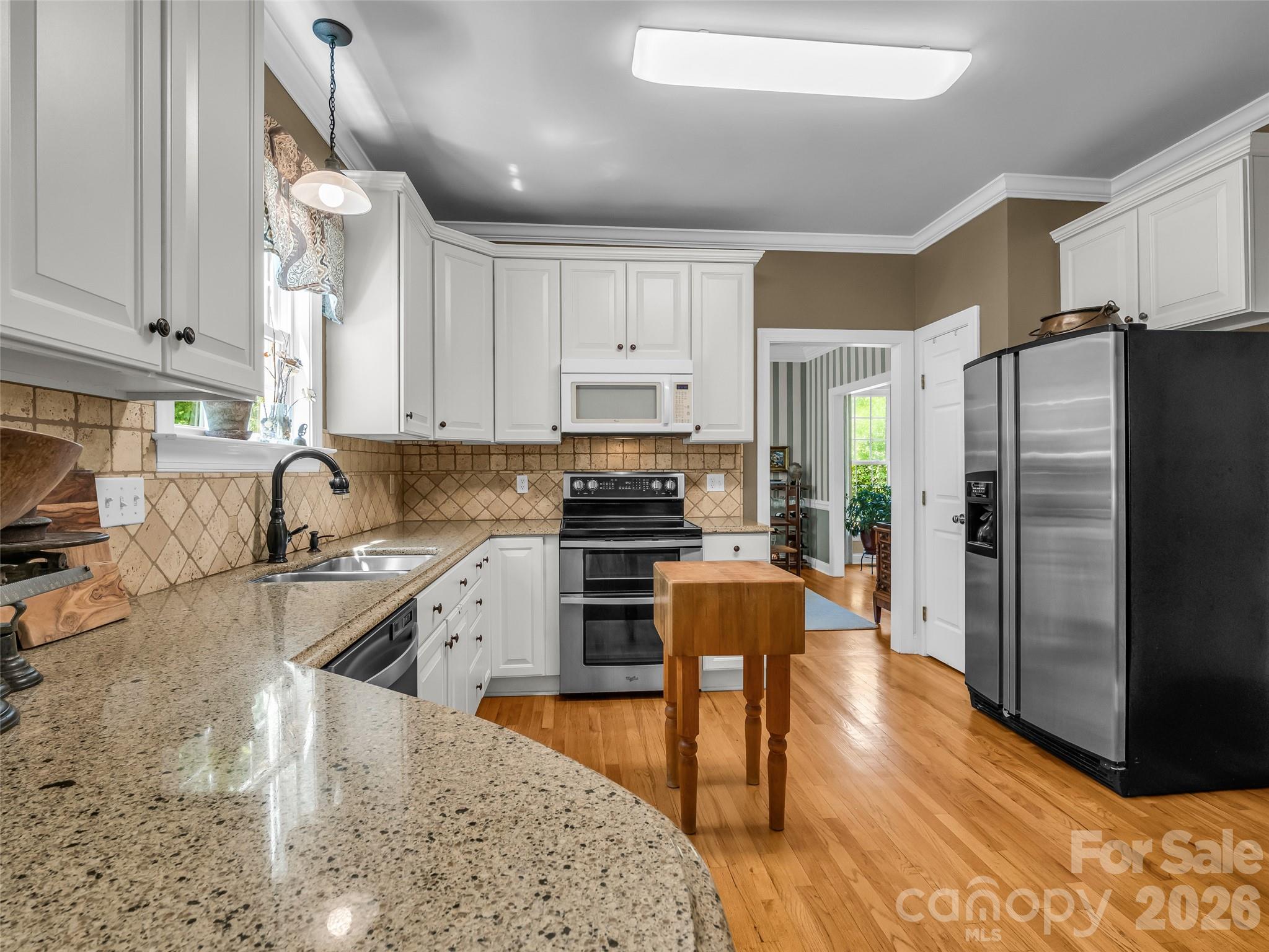 1042 Columbine Road — Asheville