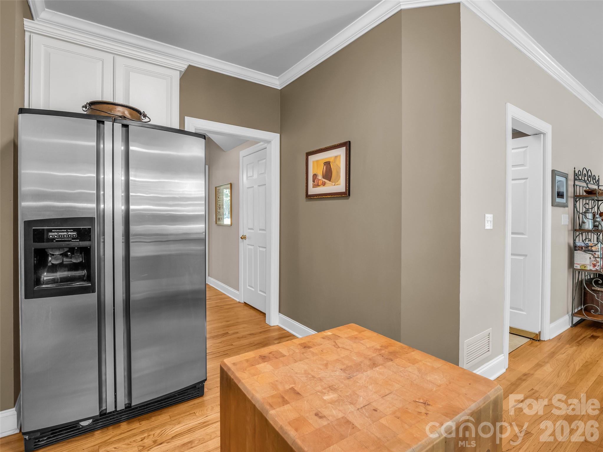 1042 Columbine Road — Asheville