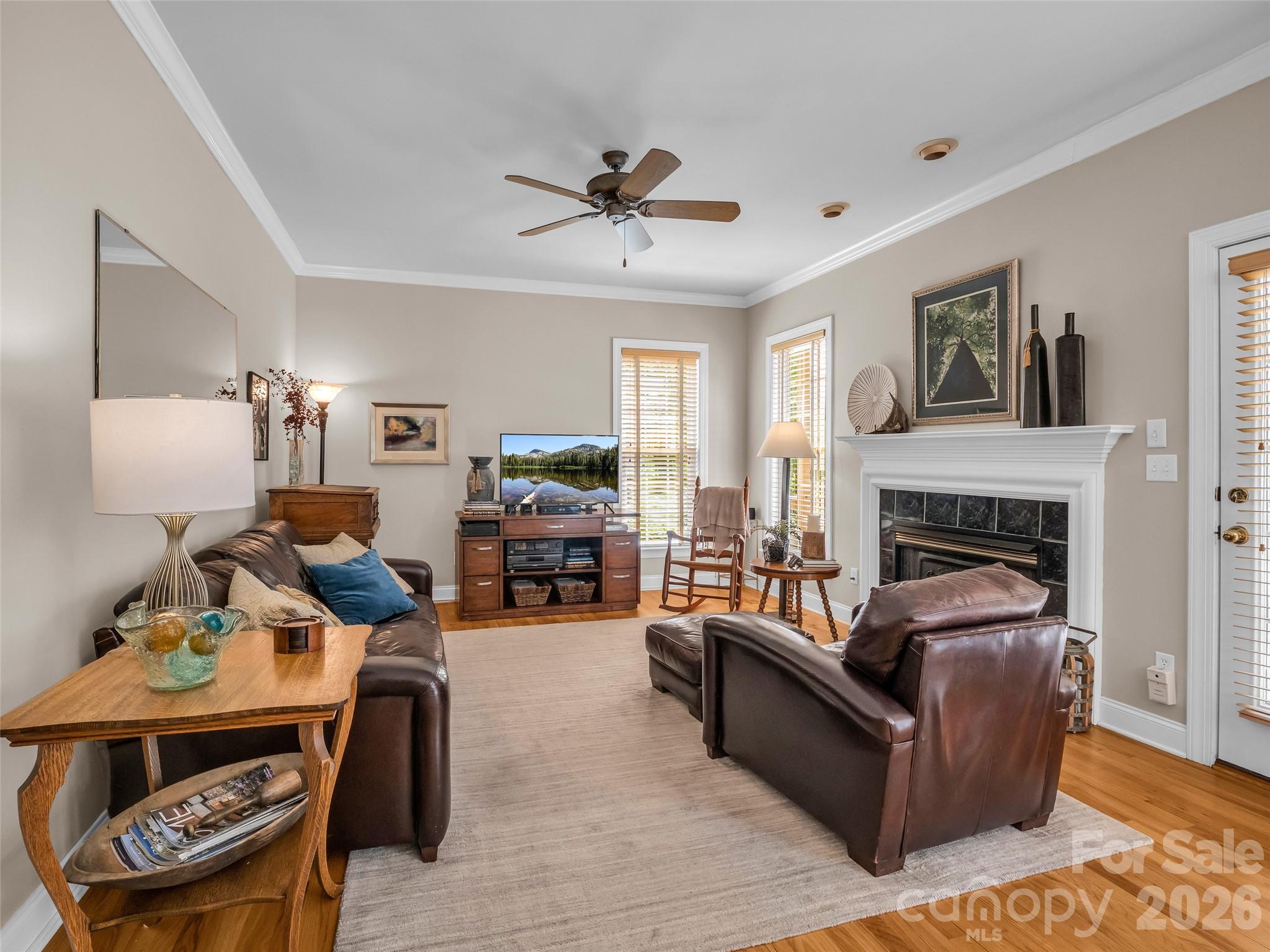 1042 Columbine Road — Asheville