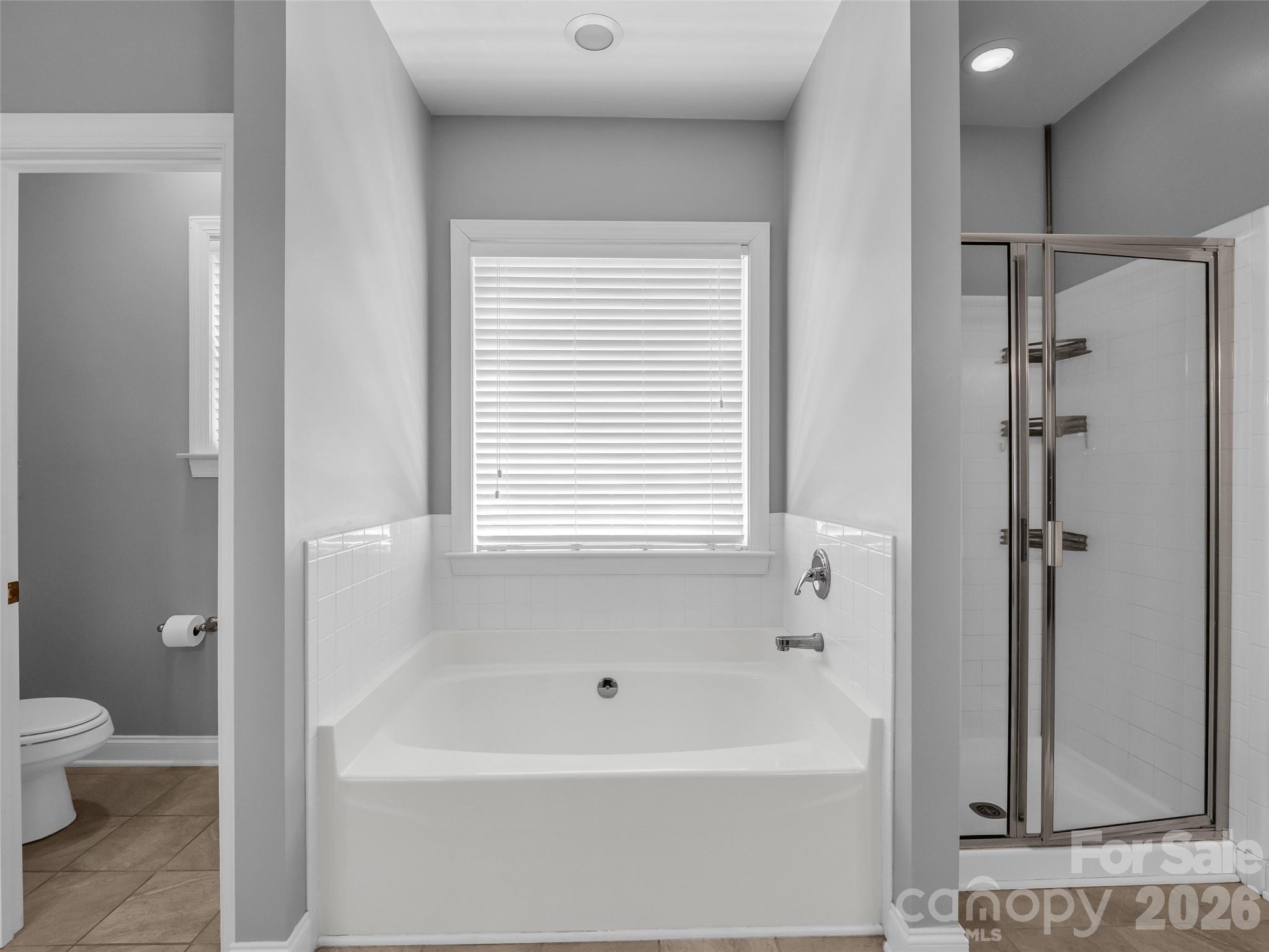 1042 Columbine Road — Asheville