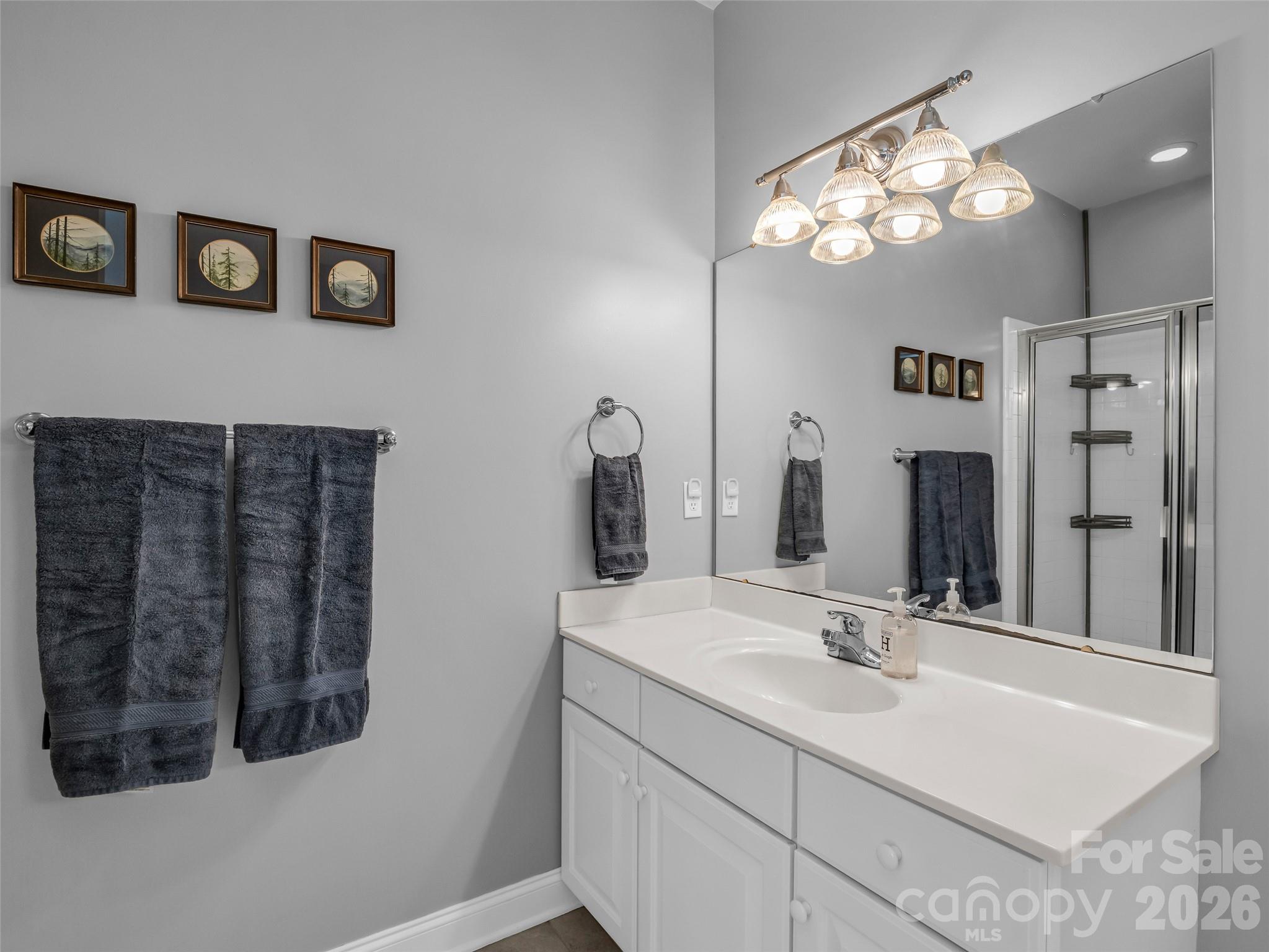 1042 Columbine Road — Asheville