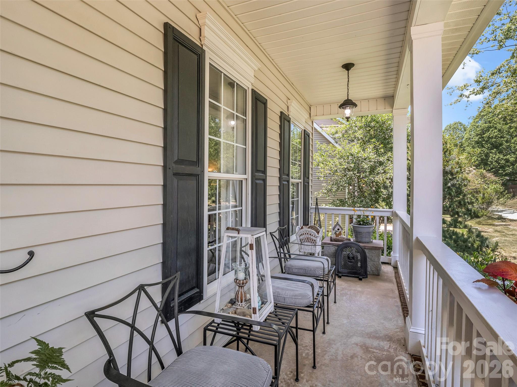 1042 Columbine Road — Asheville