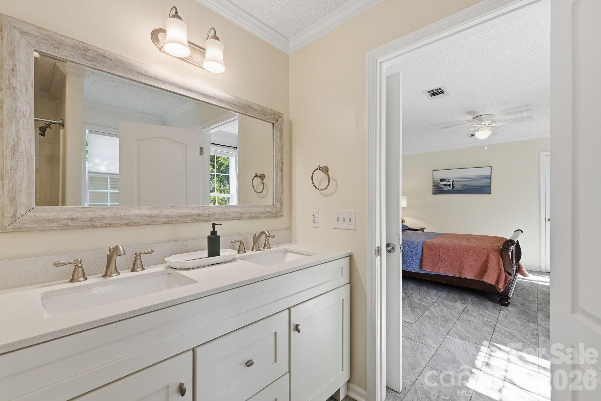 144 Hanover Street — Asheville