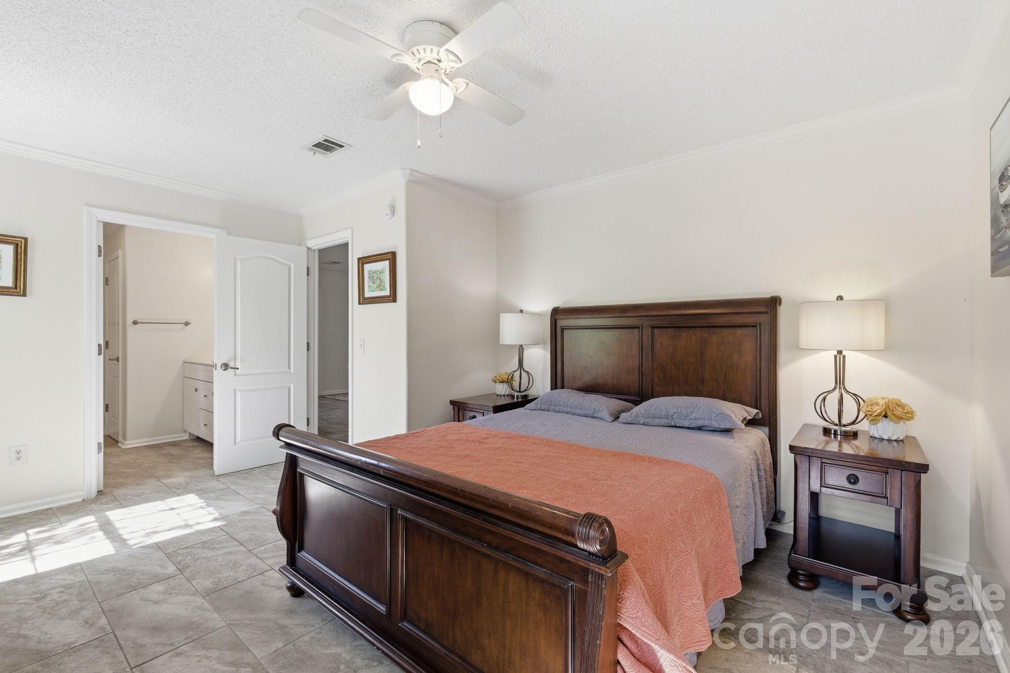 144 Hanover Street — Asheville