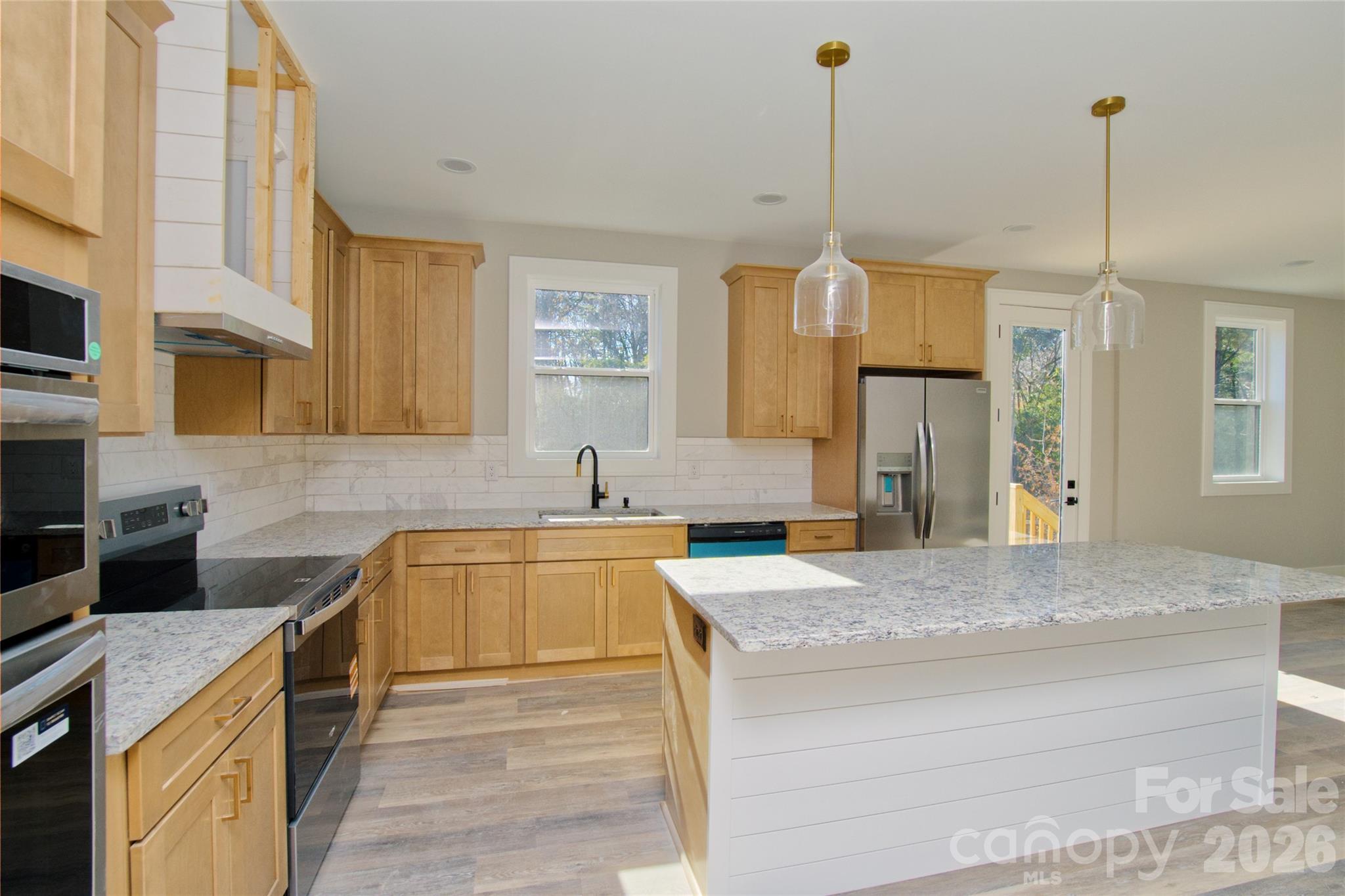 3905 Plainview Road — Charlotte