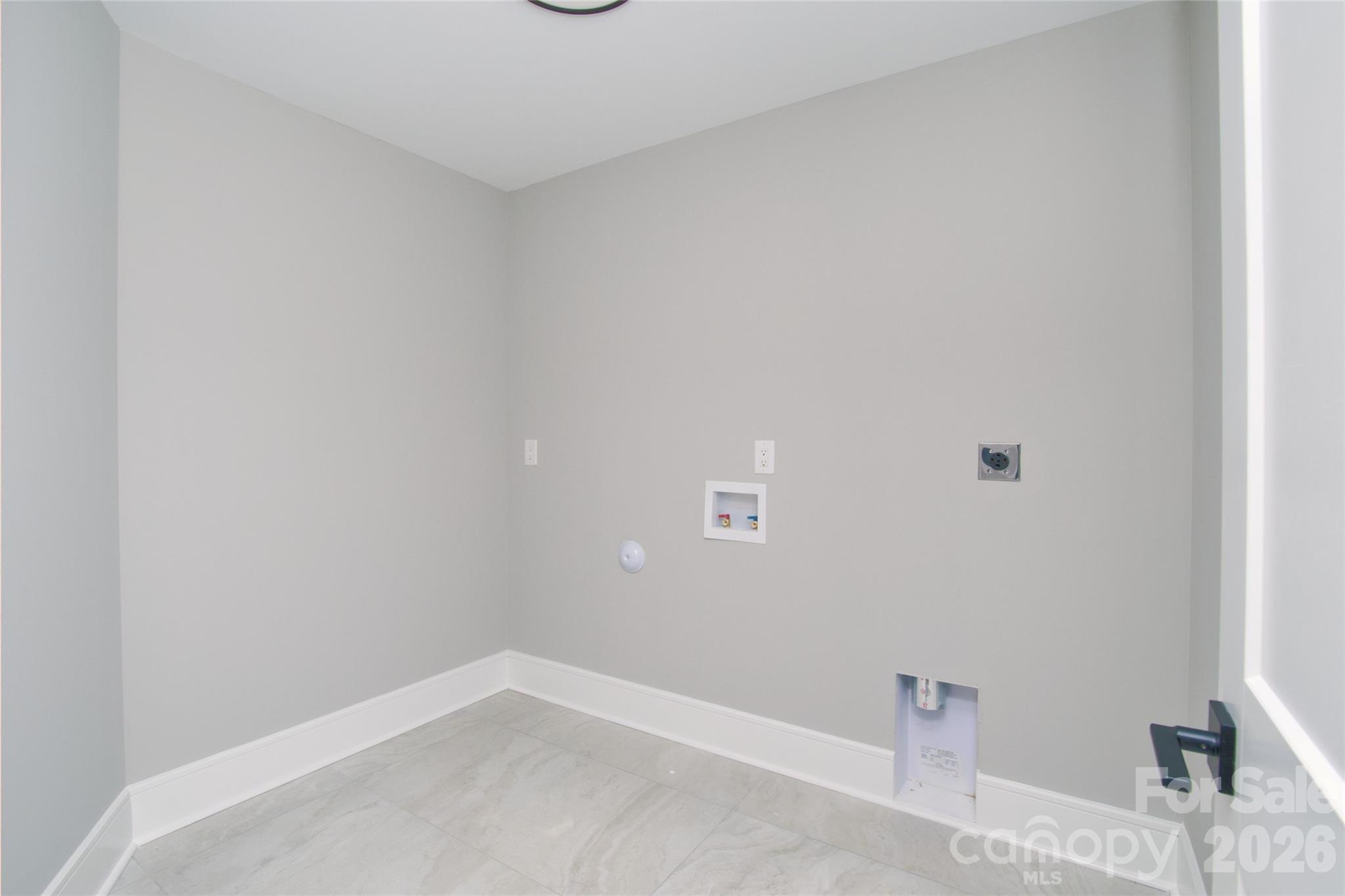 3905 Plainview Road — Charlotte