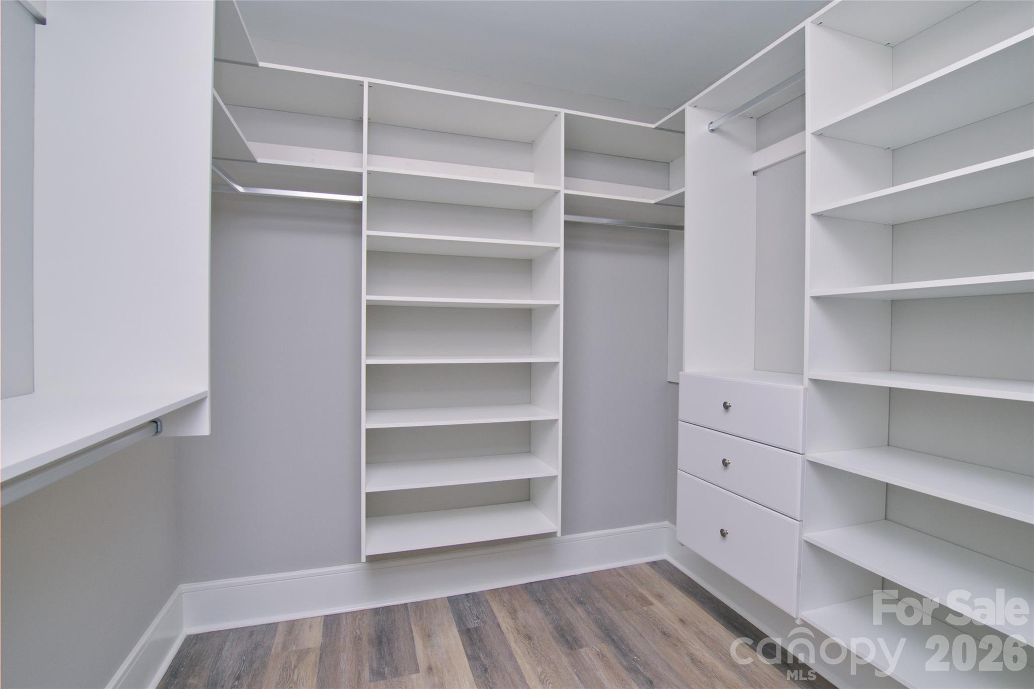 3905 Plainview Road — Charlotte
