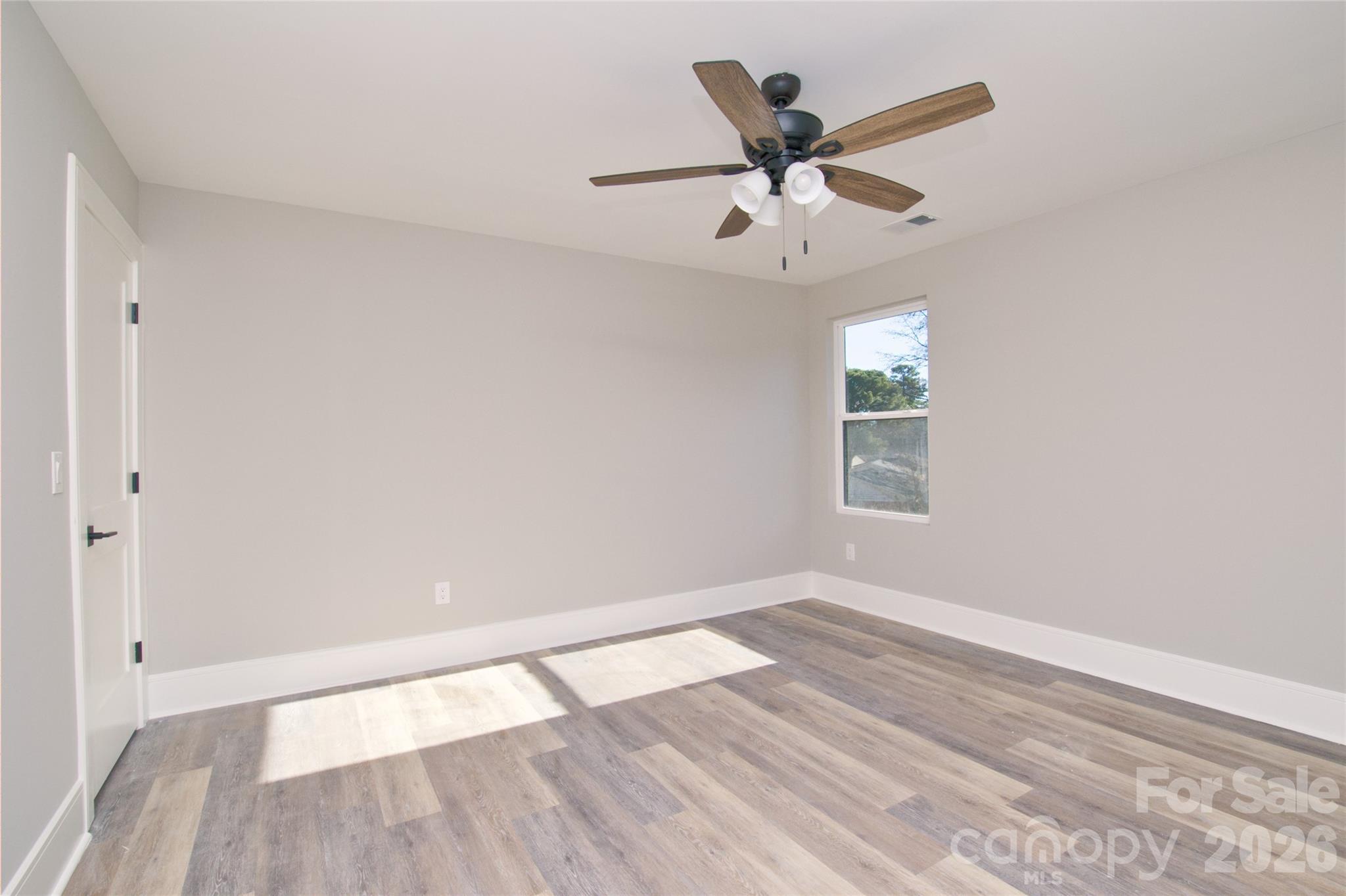 3905 Plainview Road — Charlotte