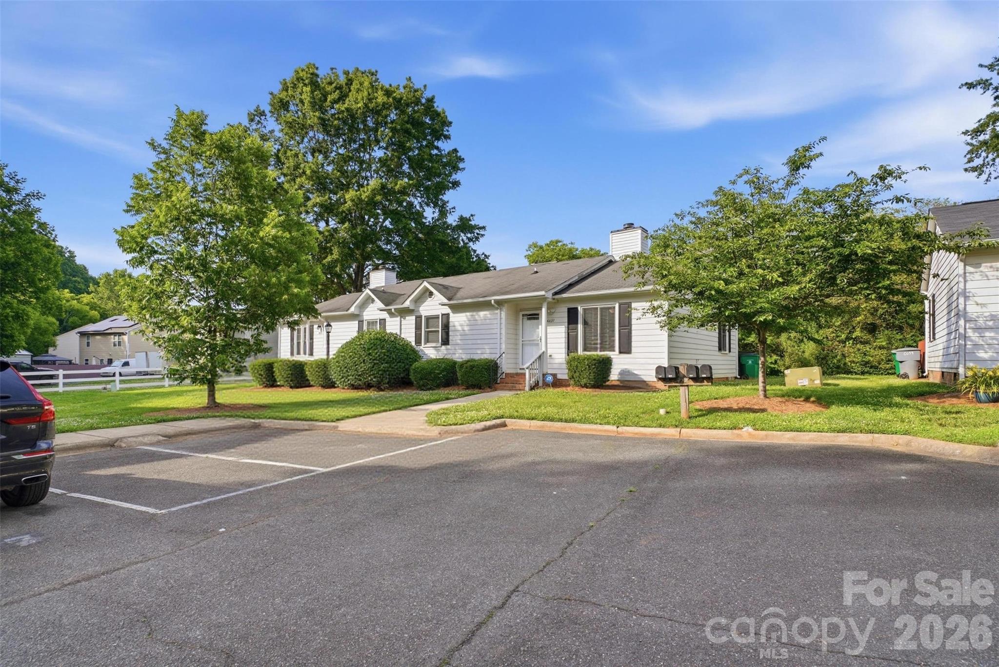 6027 Crape Myrtle Lane — Charlotte