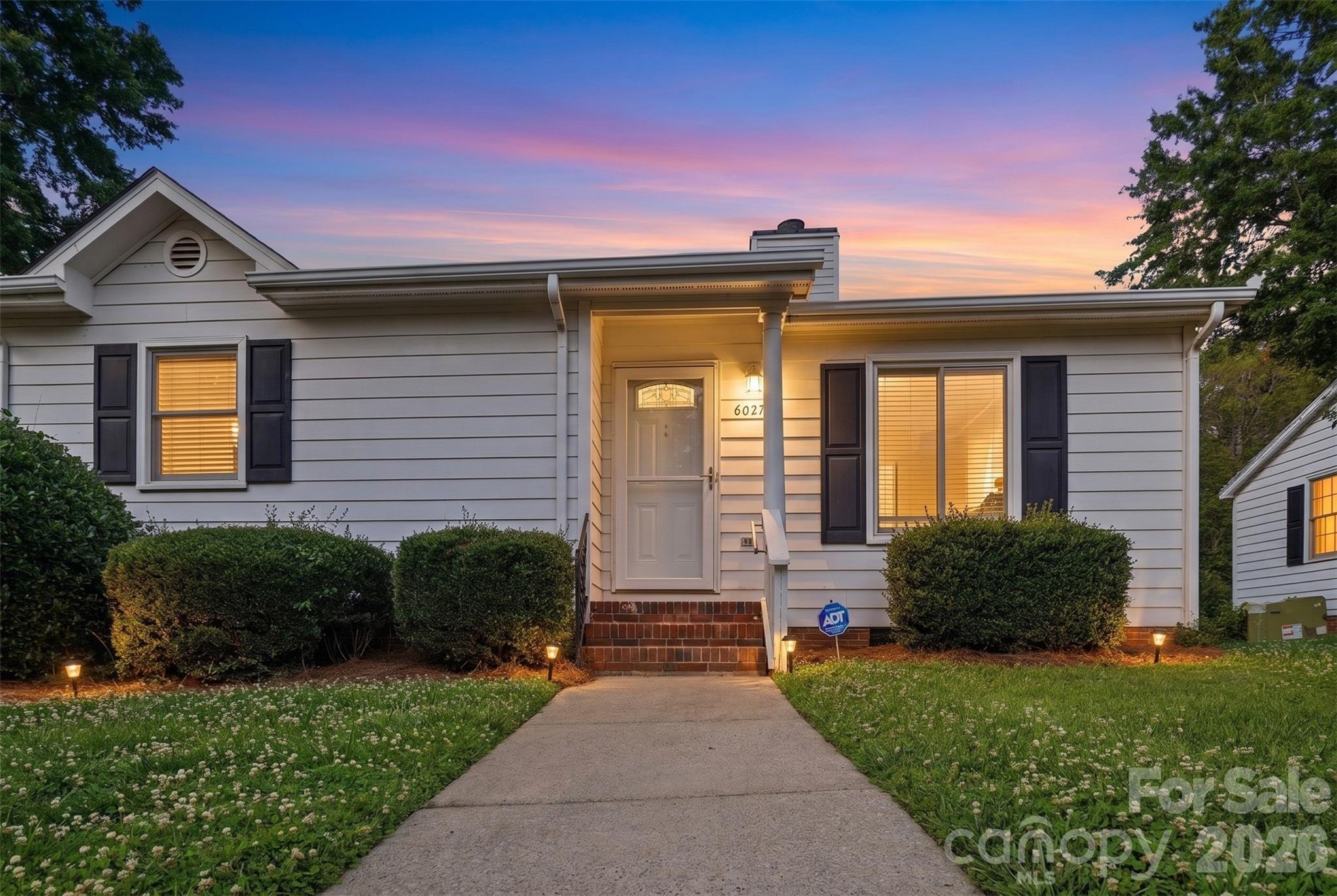6027 Crape Myrtle Lane — Charlotte