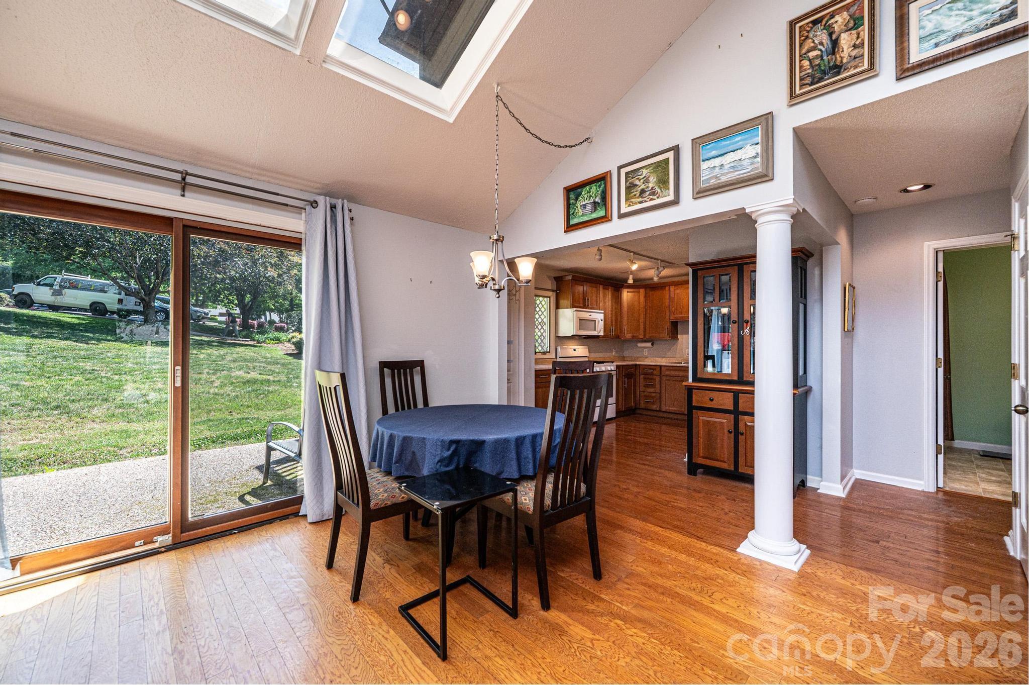 1759 12th Street NE — Hickory