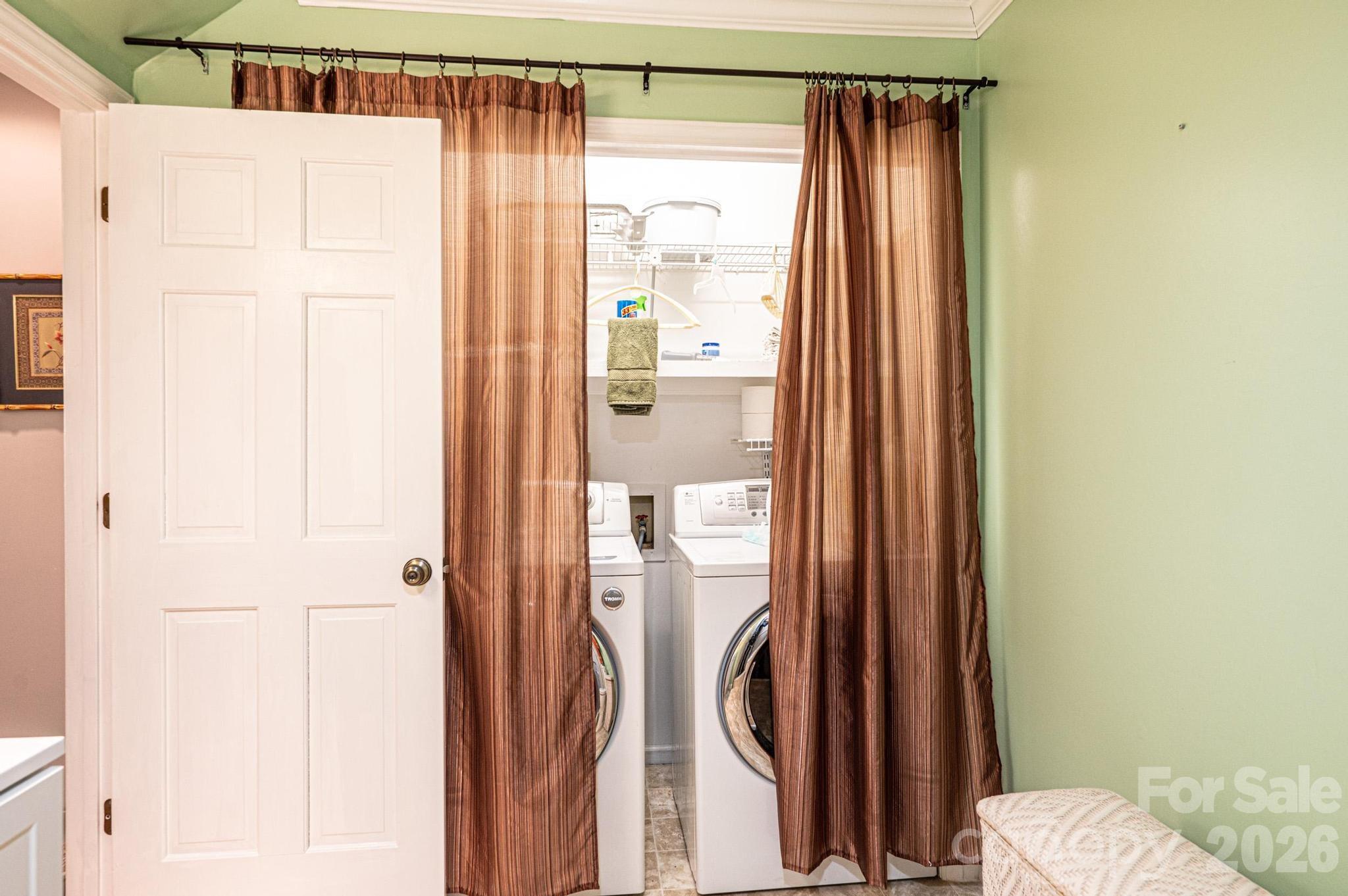 1759 12th Street NE — Hickory