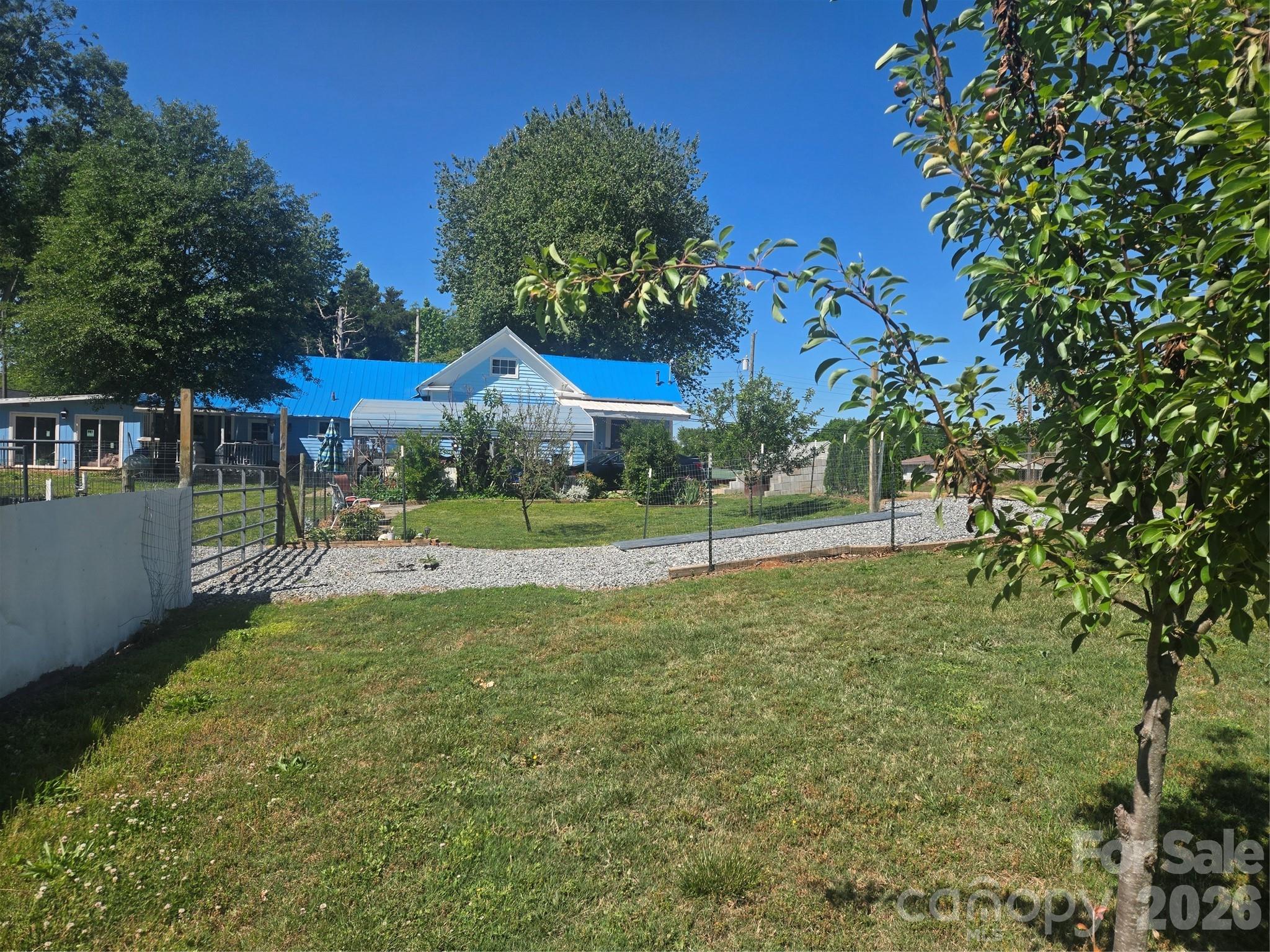 215 Cherry Mountain Street — Ellenboro