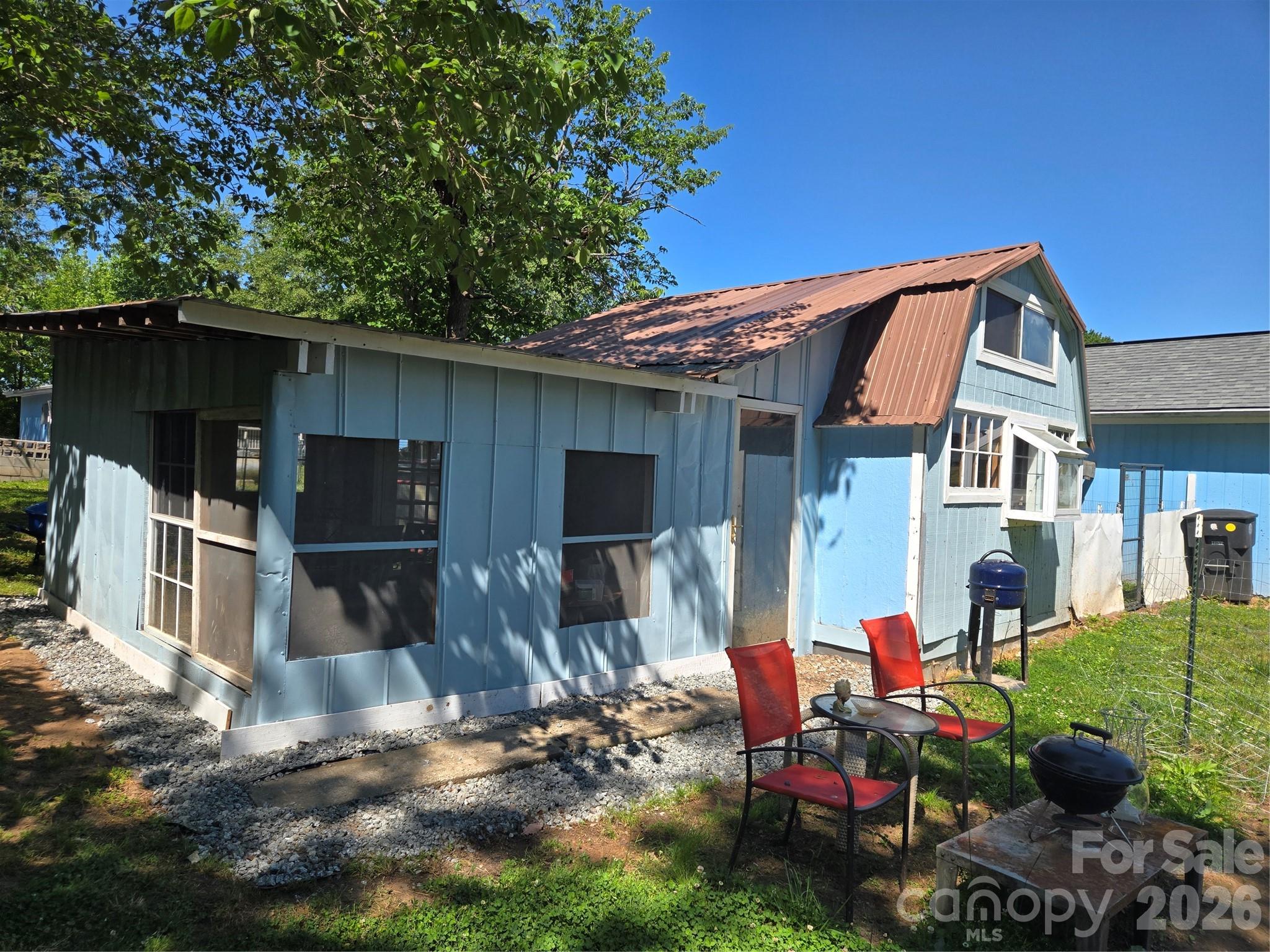215 Cherry Mountain Street — Ellenboro