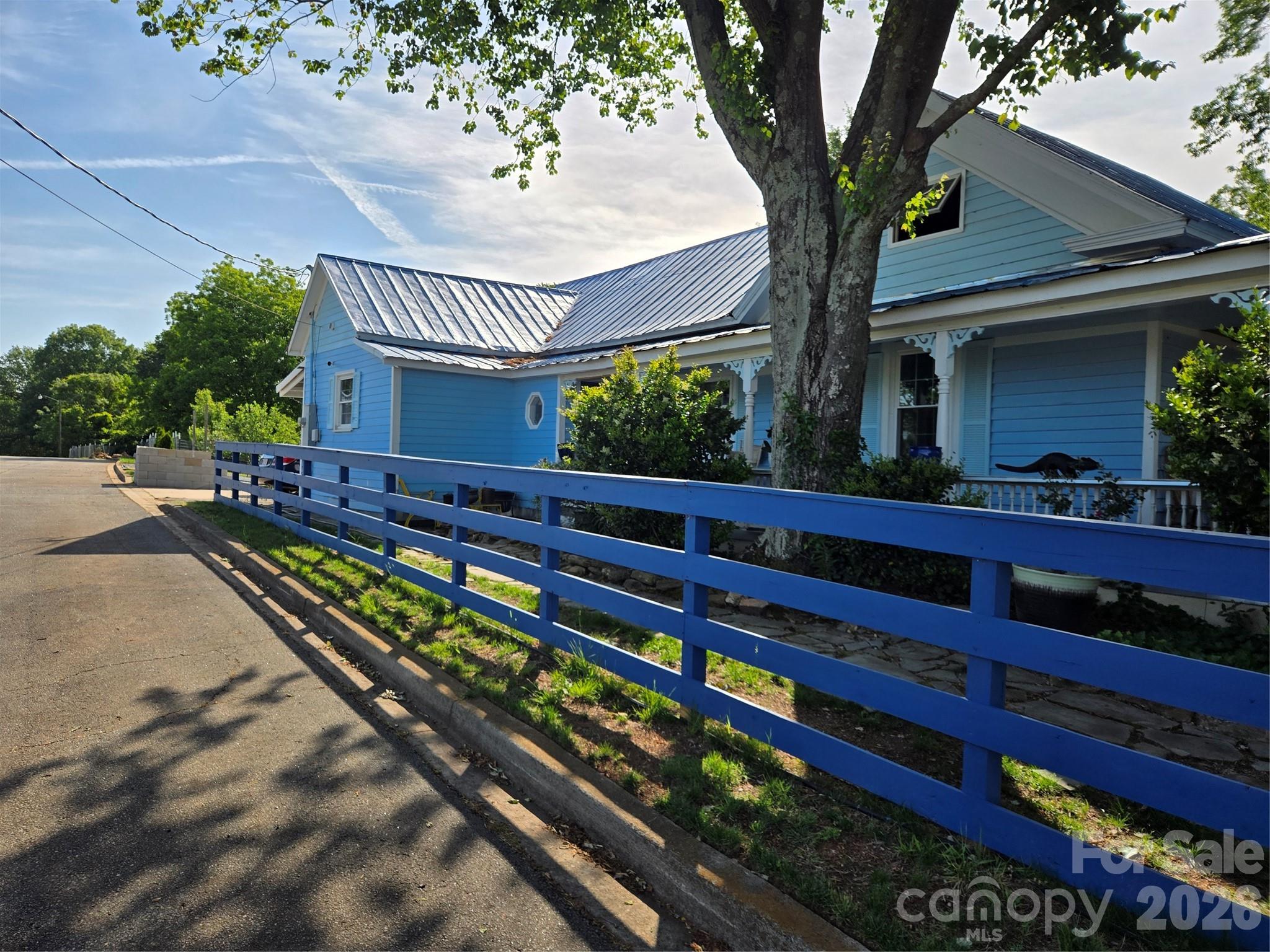 215 Cherry Mountain Street — Ellenboro