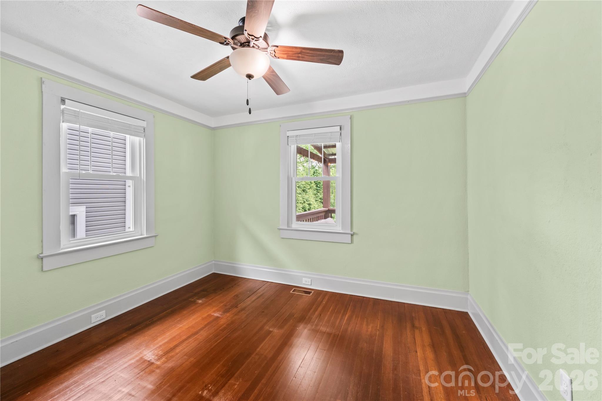 130 Winston Avenue — Asheville