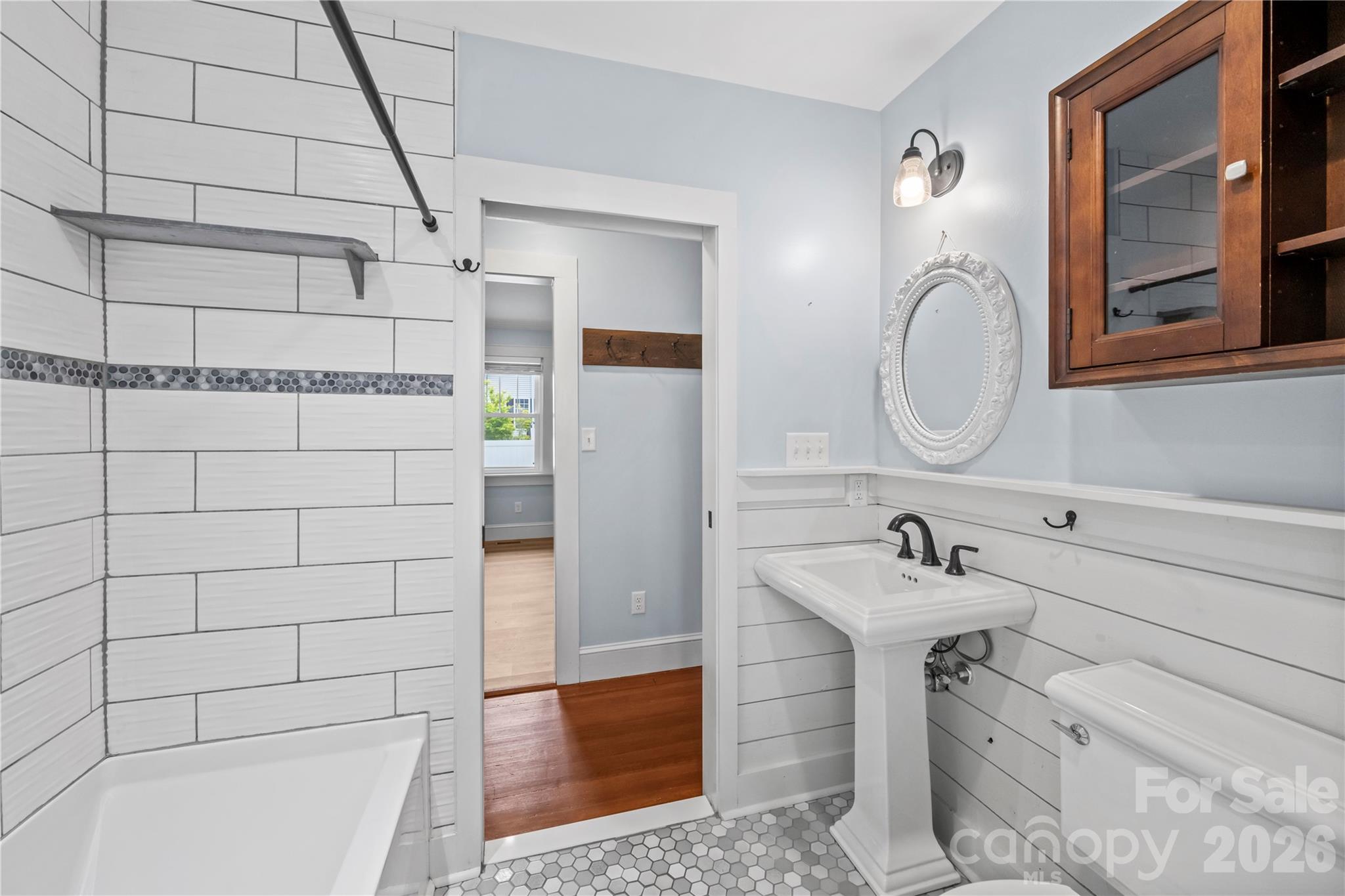 130 Winston Avenue — Asheville