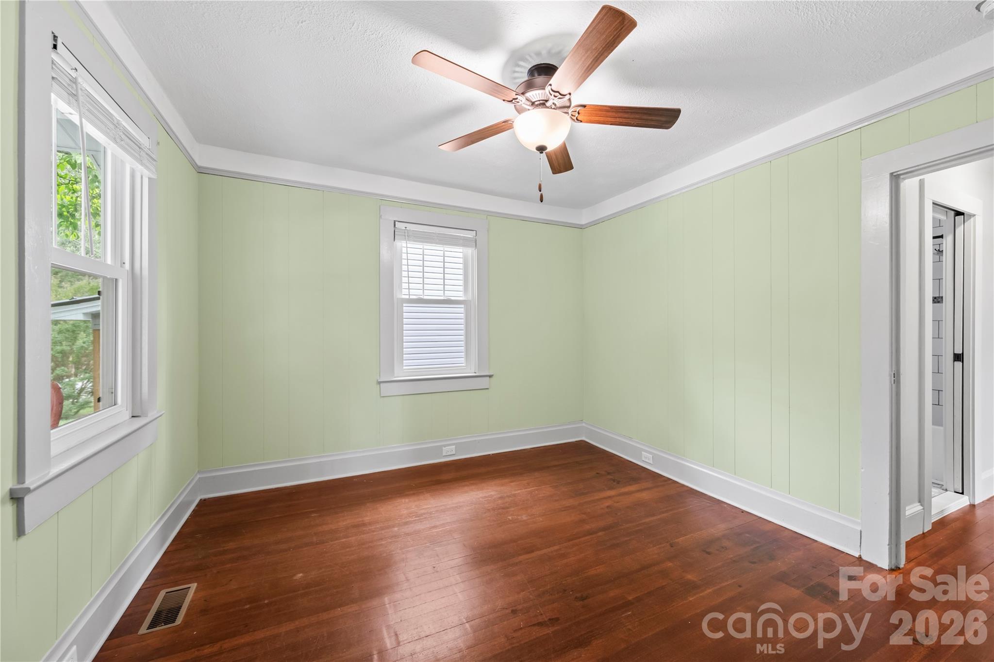 130 Winston Avenue — Asheville