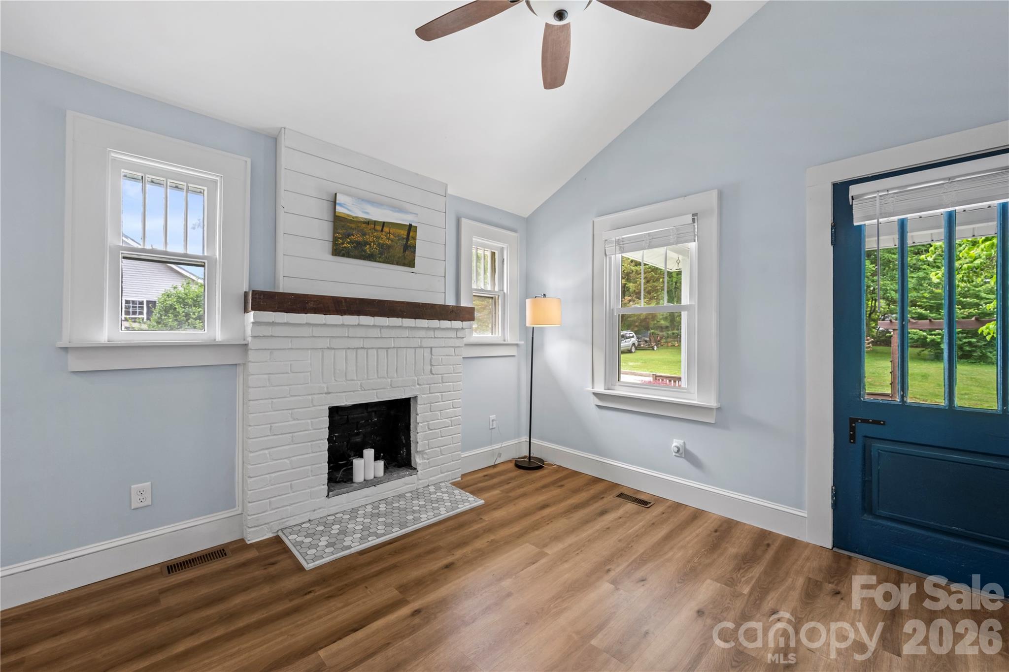 130 Winston Avenue — Asheville