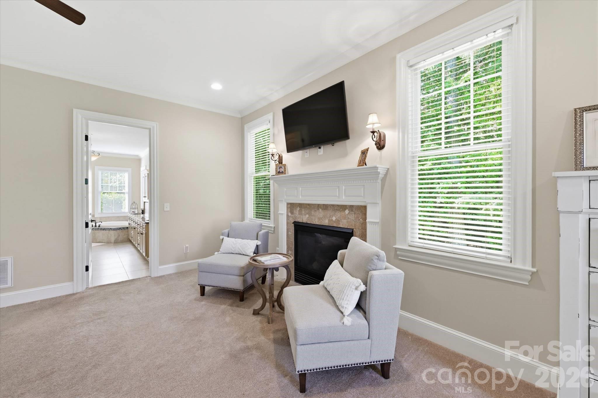 148 E Cold Hollow Farms Drive — Mooresville