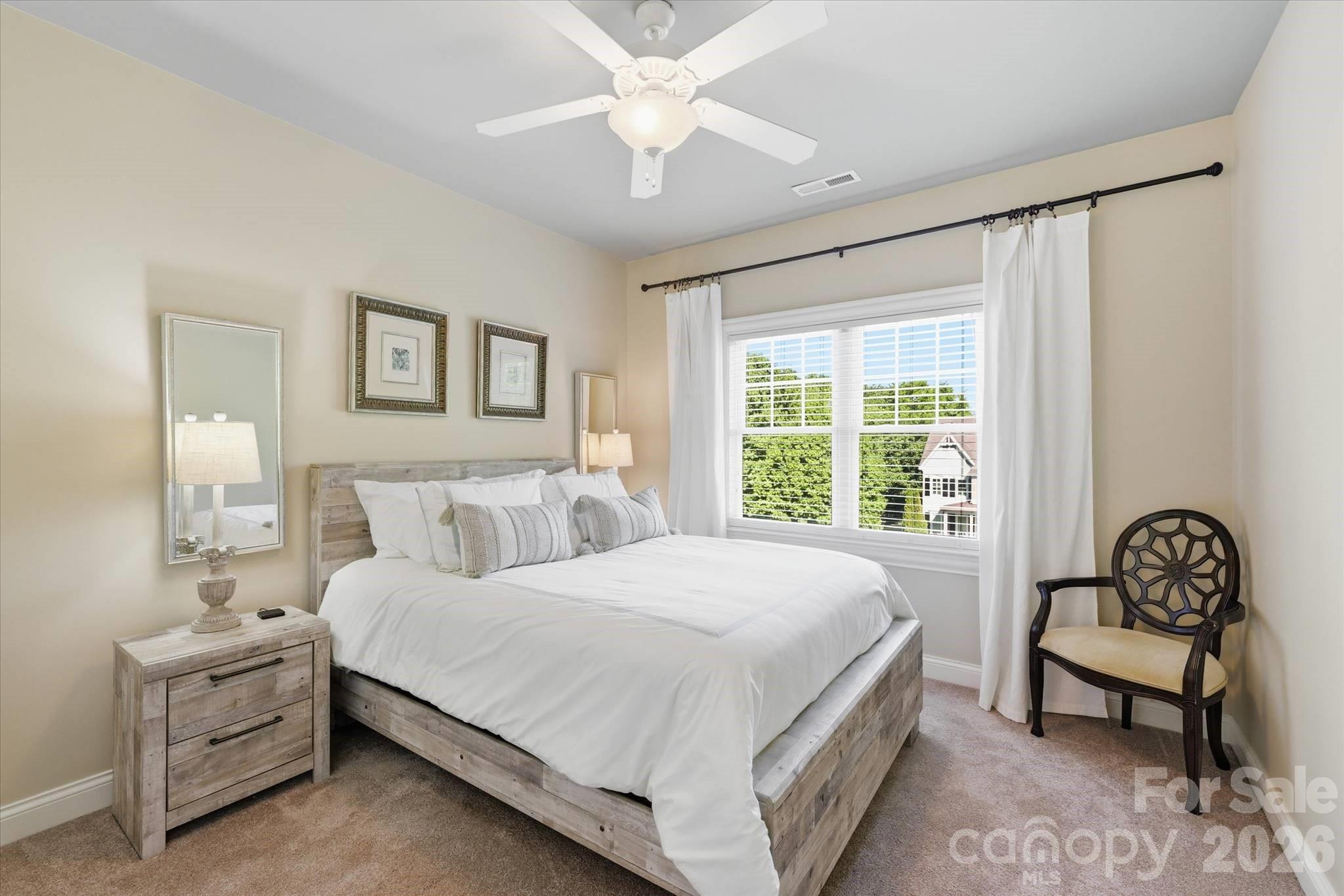 148 E Cold Hollow Farms Drive — Mooresville