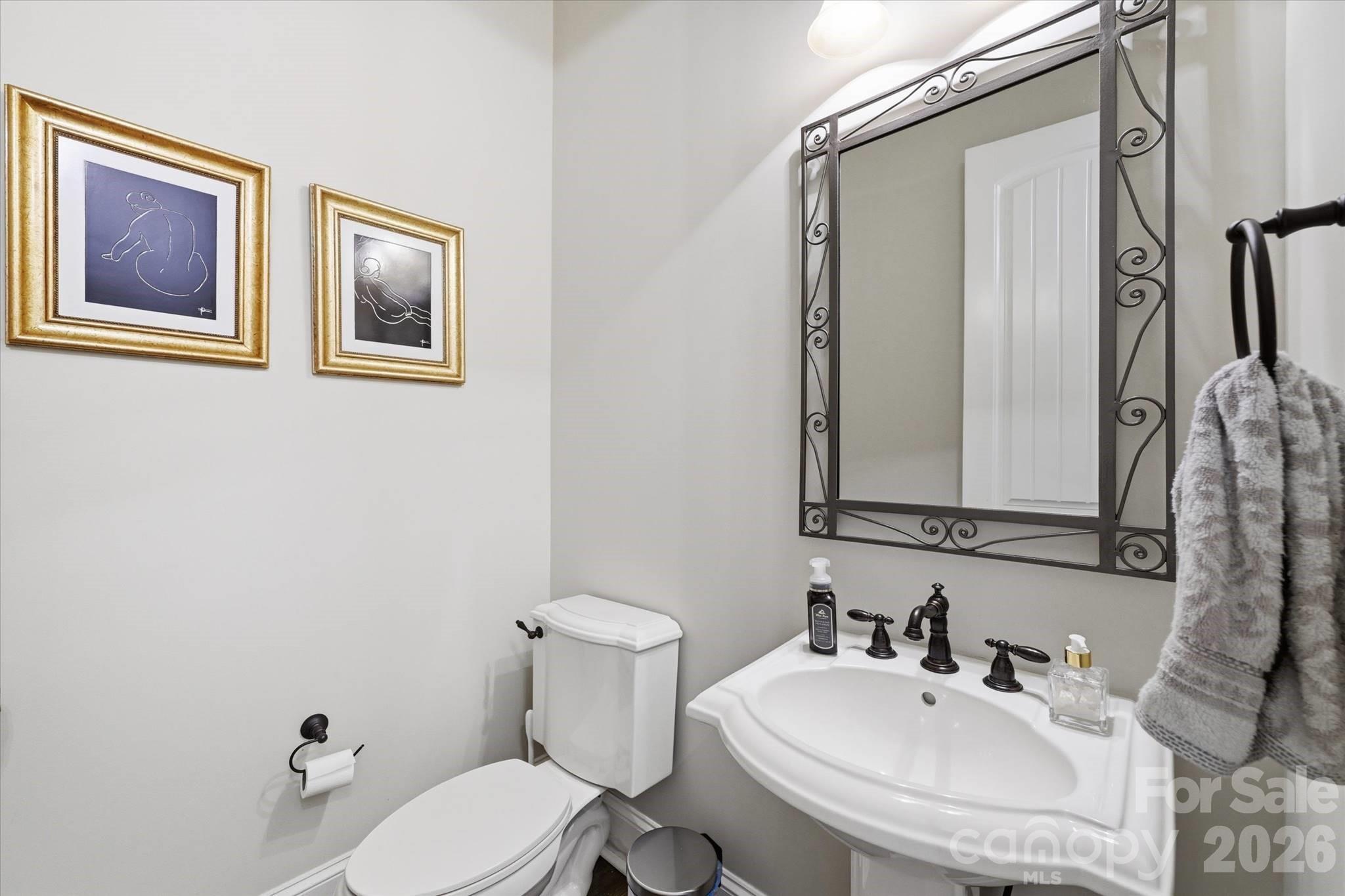 148 E Cold Hollow Farms Drive — Mooresville
