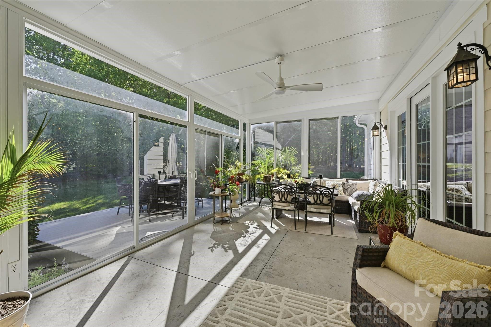 148 E Cold Hollow Farms Drive — Mooresville