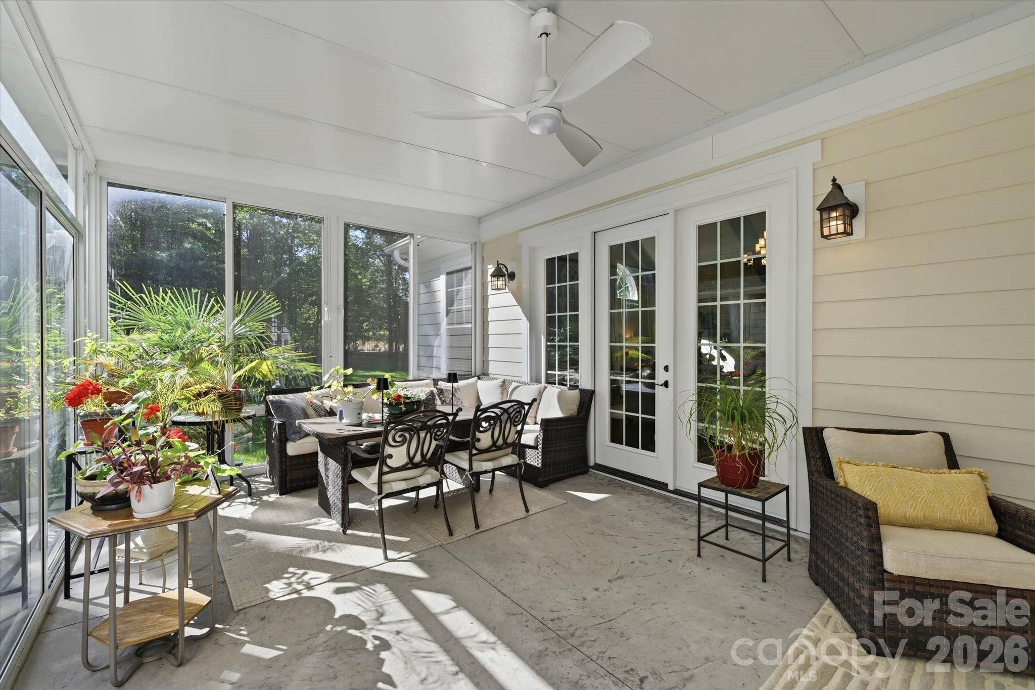 148 E Cold Hollow Farms Drive — Mooresville