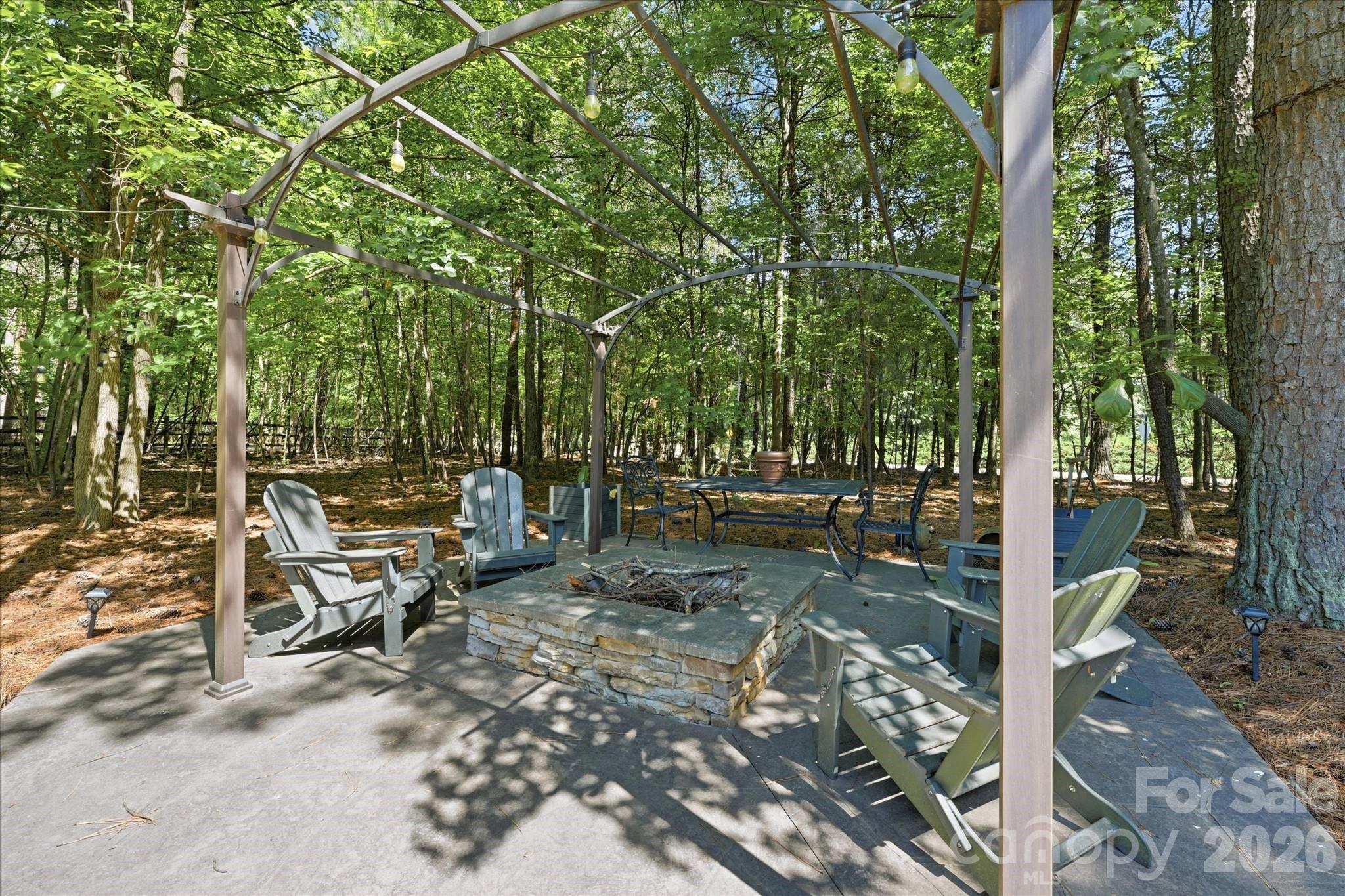 148 E Cold Hollow Farms Drive — Mooresville