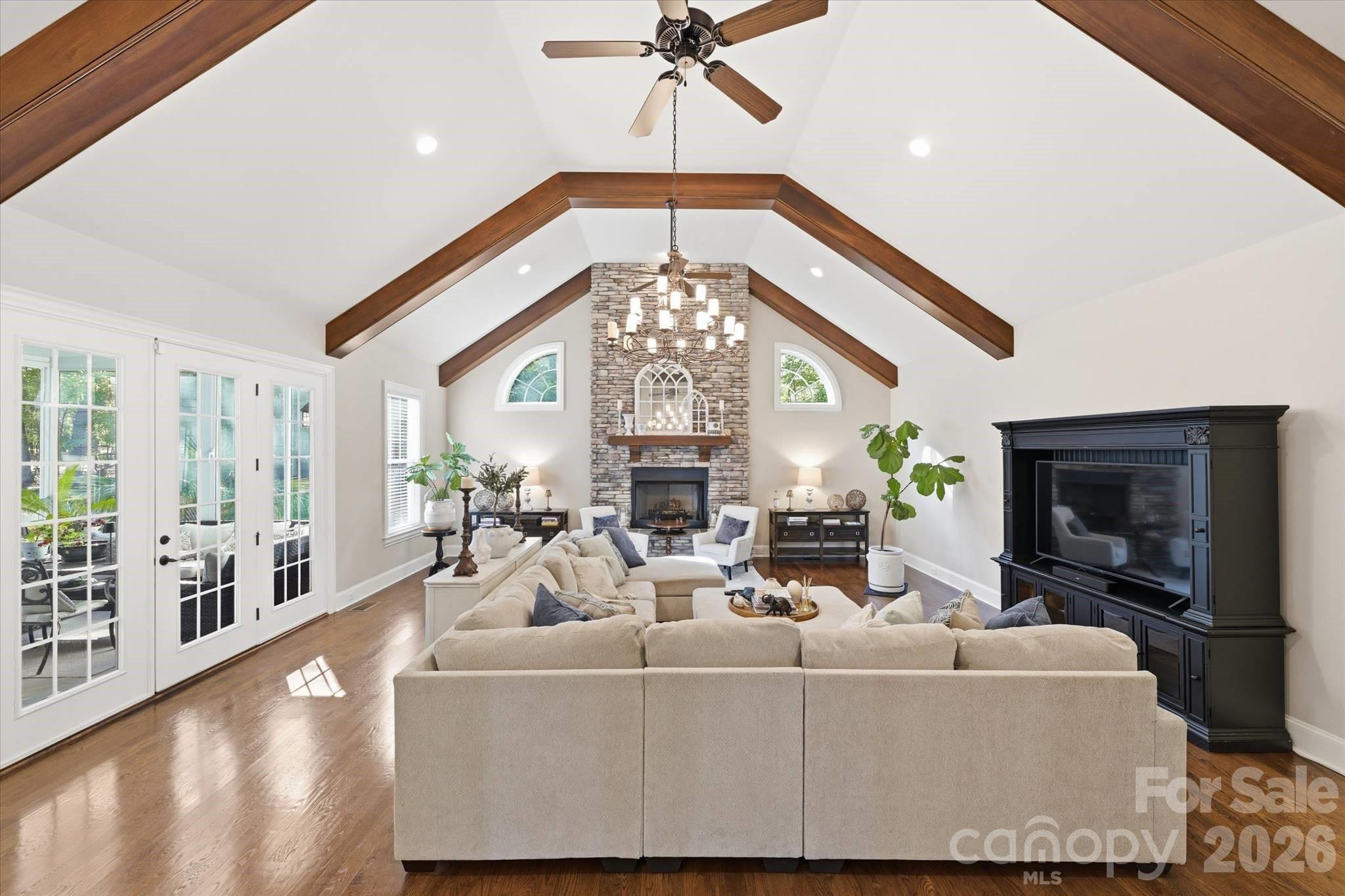 148 E Cold Hollow Farms Drive — Mooresville