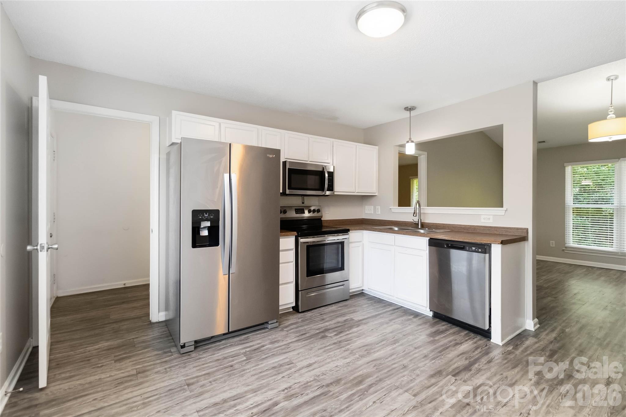 2721 Fairstone Avenue — Charlotte
