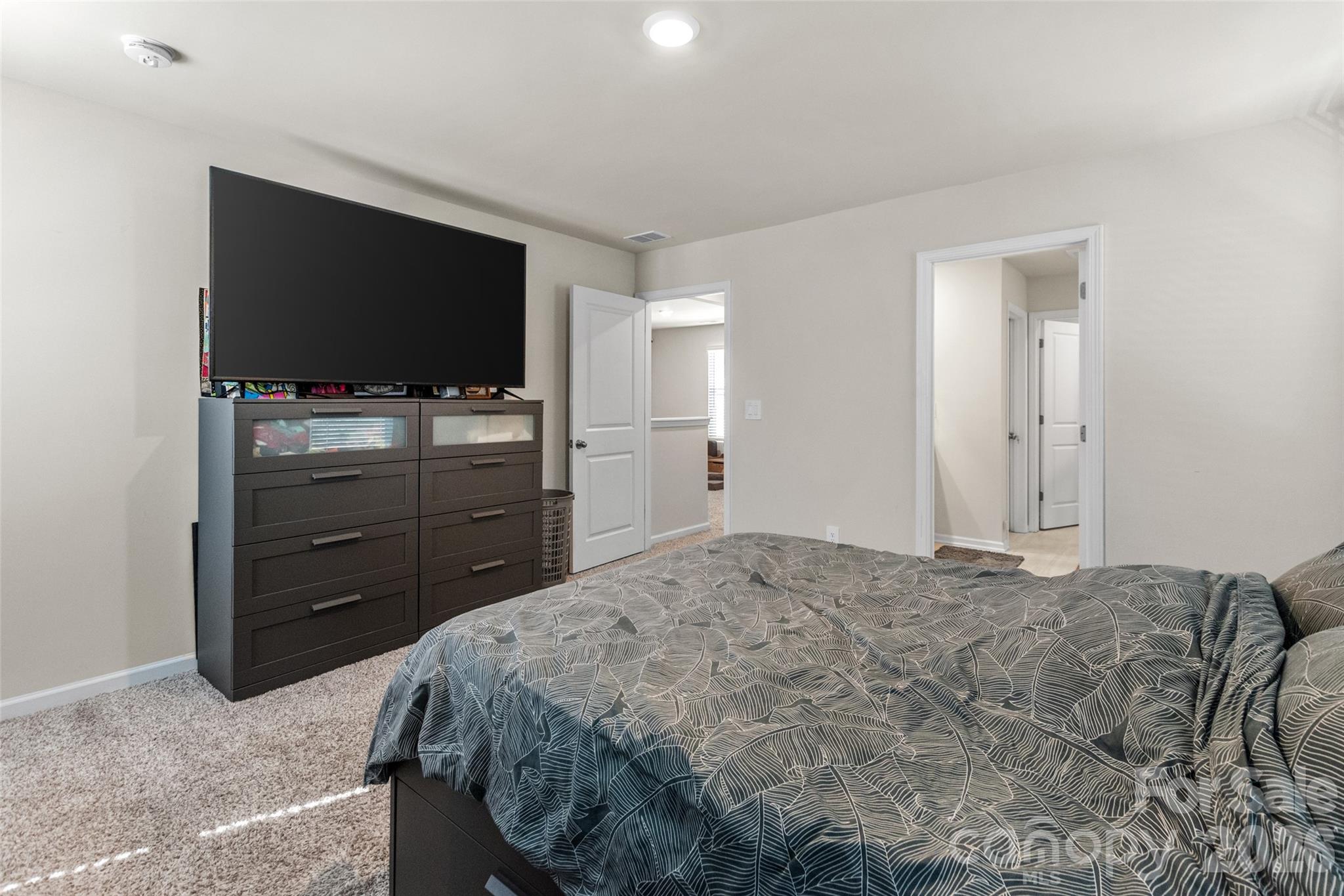 380 Olympia Way — York