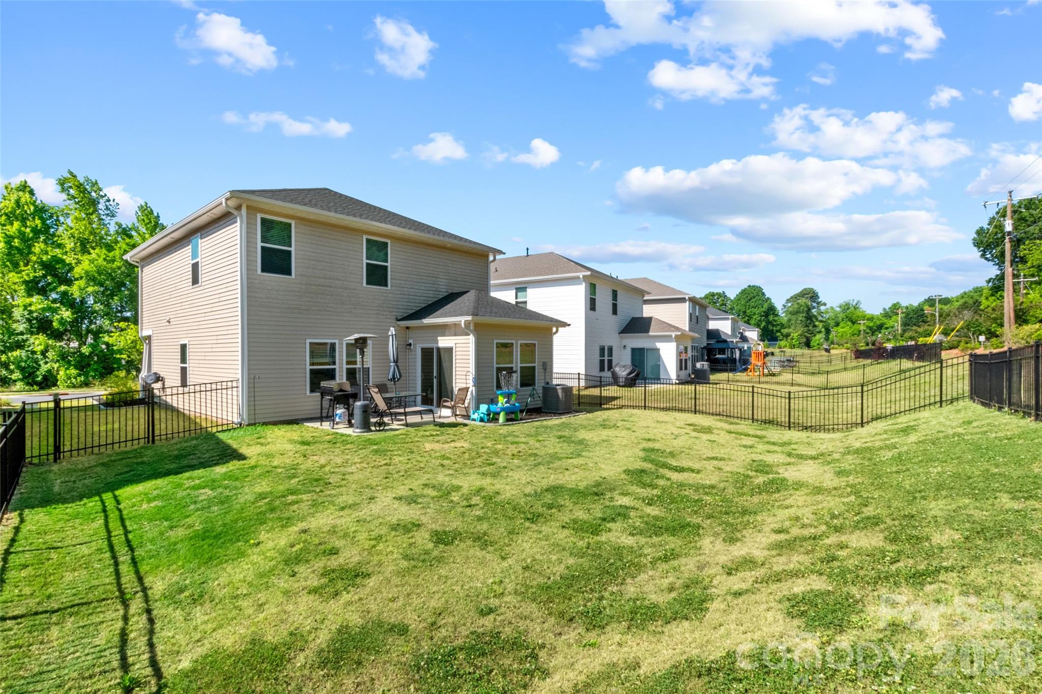 380 Olympia Way — York