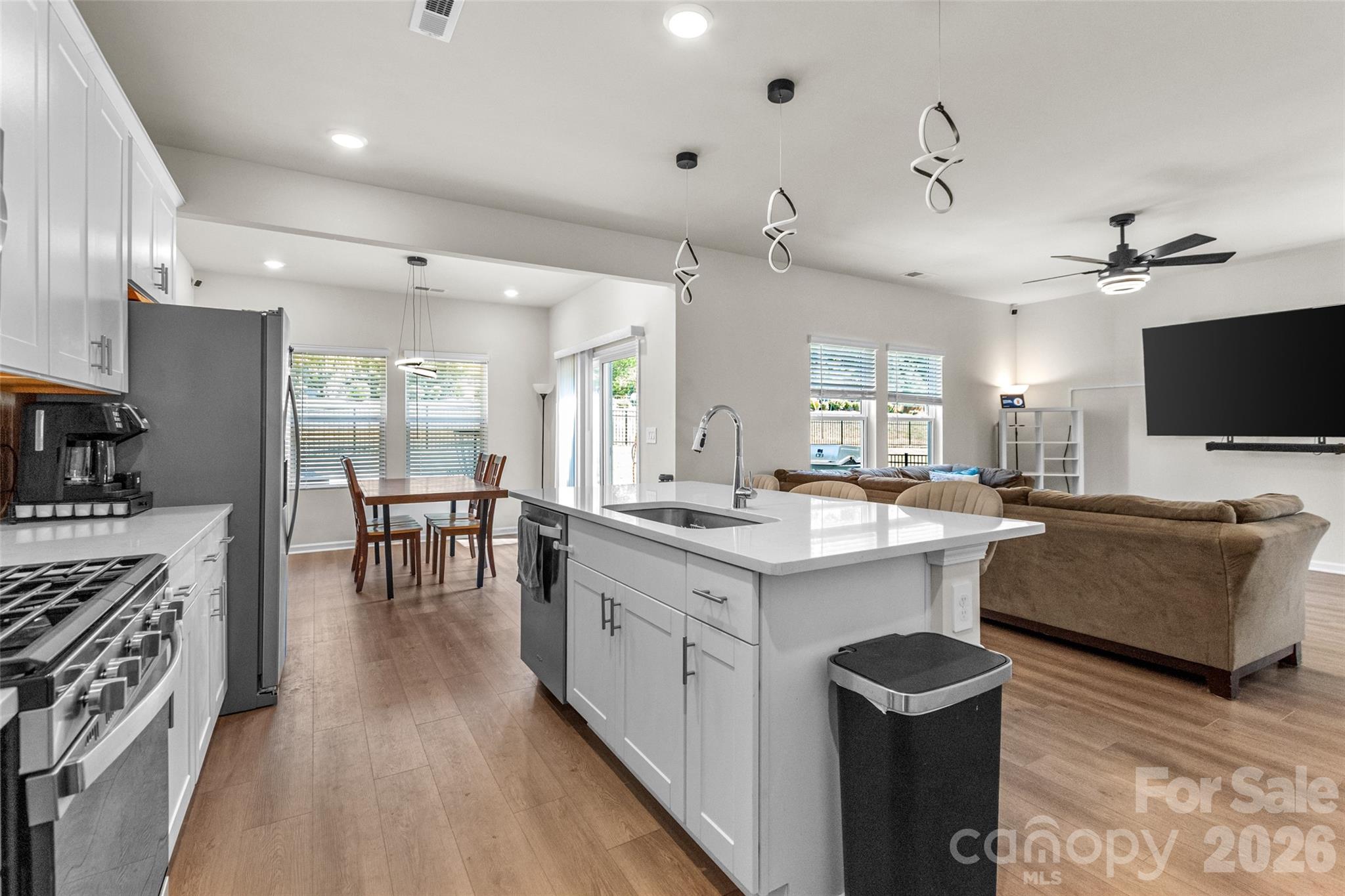 380 Olympia Way — York
