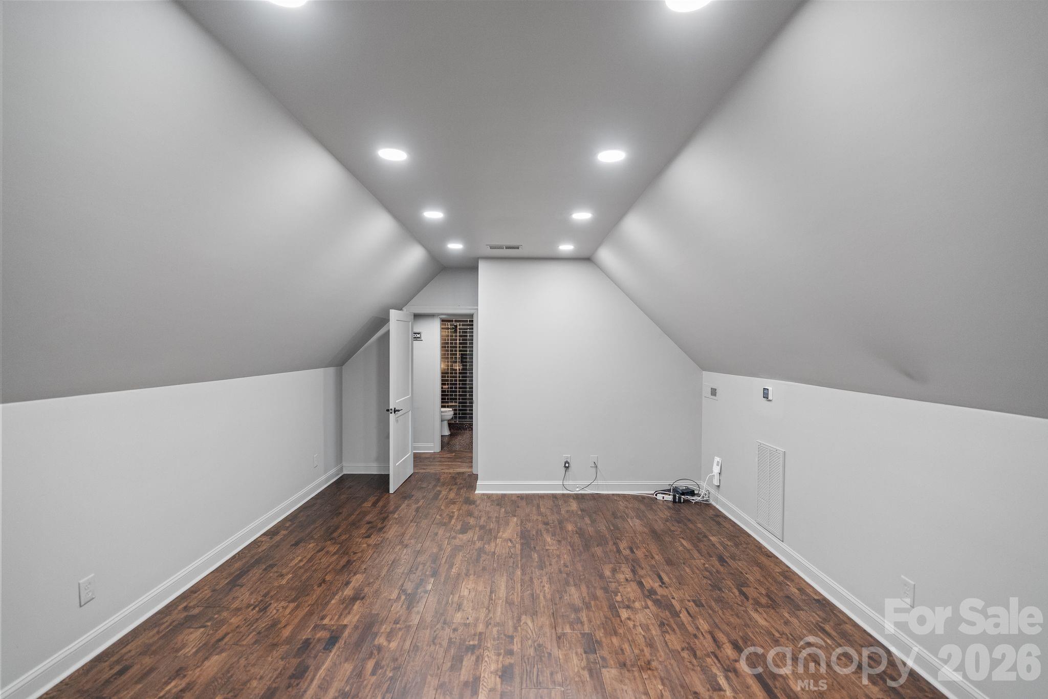 9700 Tournament Drive — Matthews