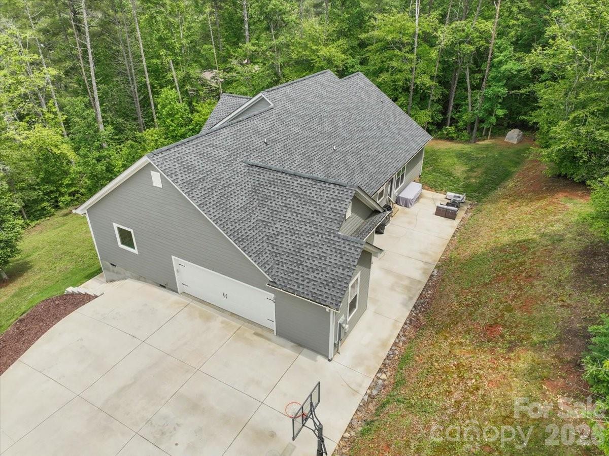 36 Cherry Ridge Lane — Weaverville
