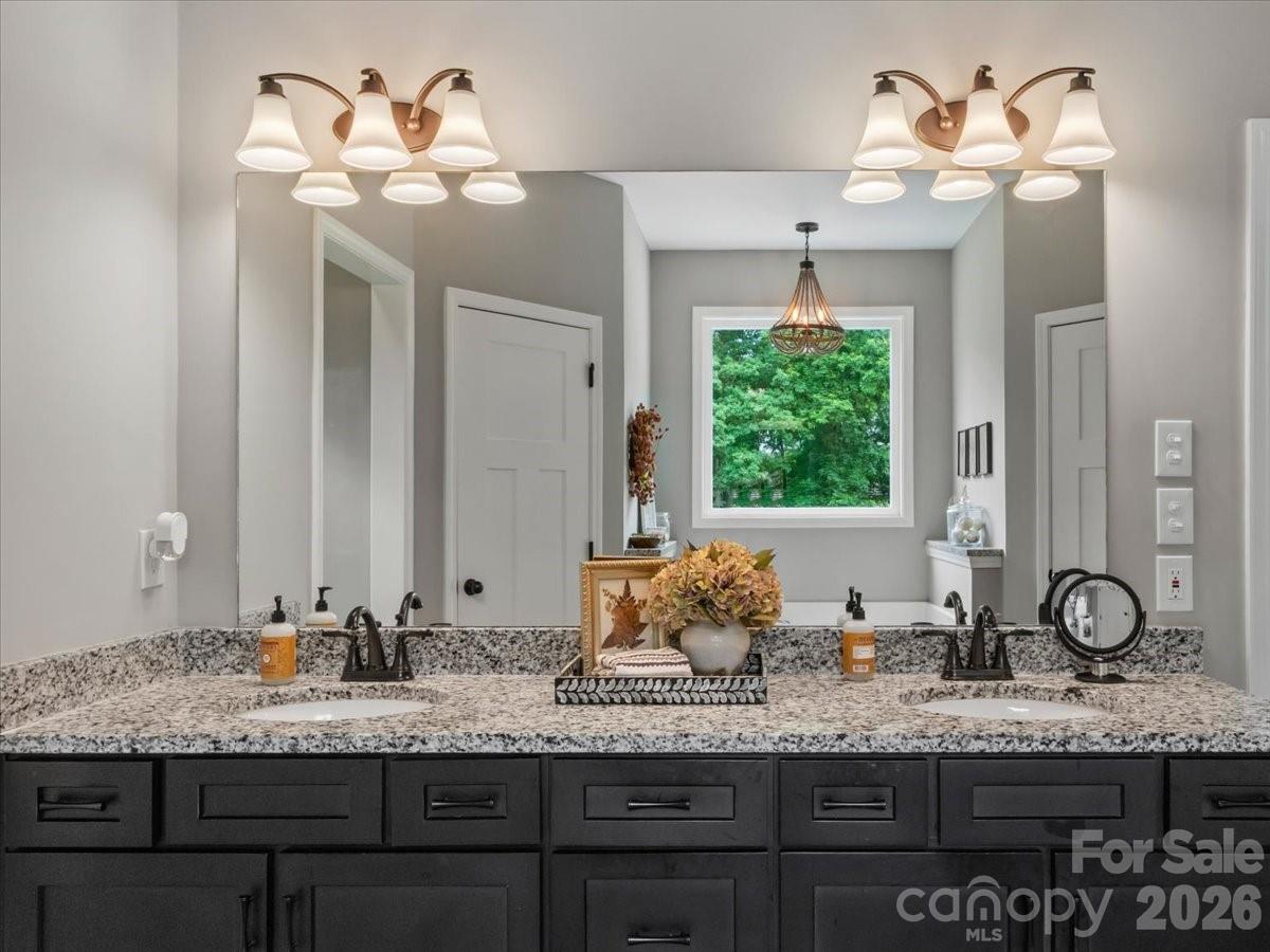 36 Cherry Ridge Lane — Weaverville