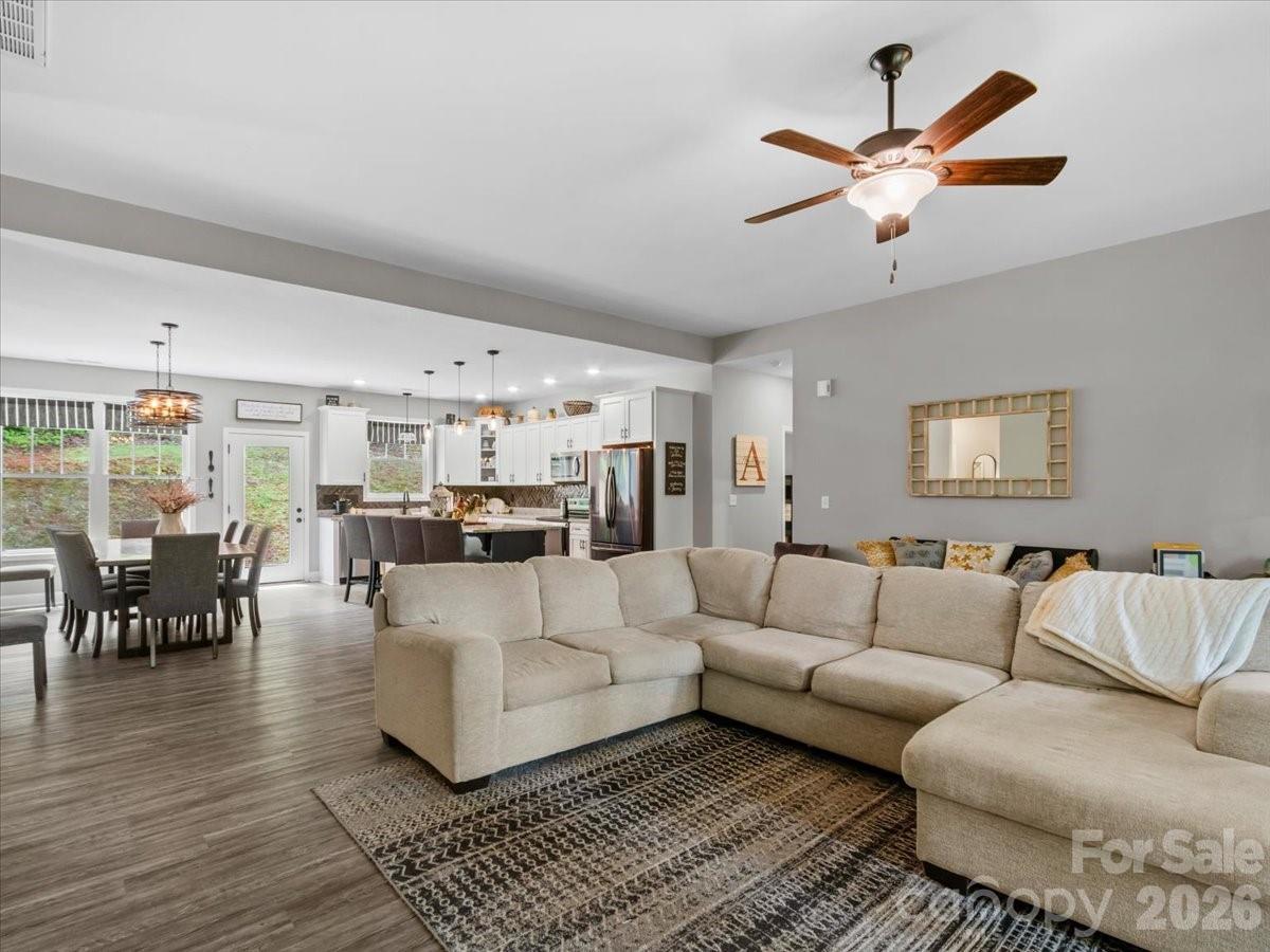 36 Cherry Ridge Lane — Weaverville