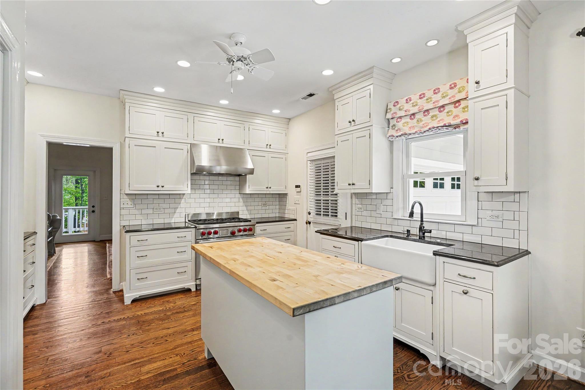 6419 Scarlet Oak Lane — Charlotte