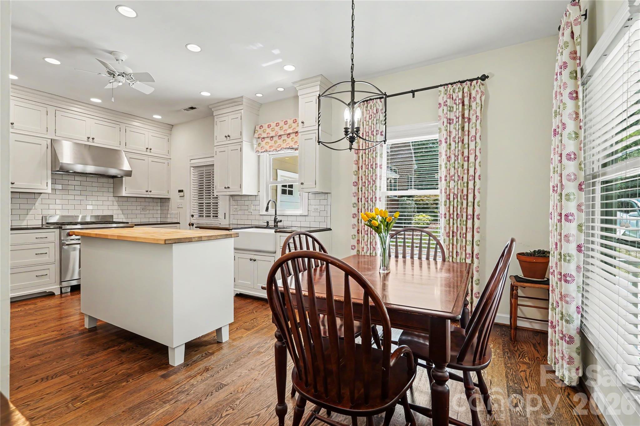 6419 Scarlet Oak Lane — Charlotte