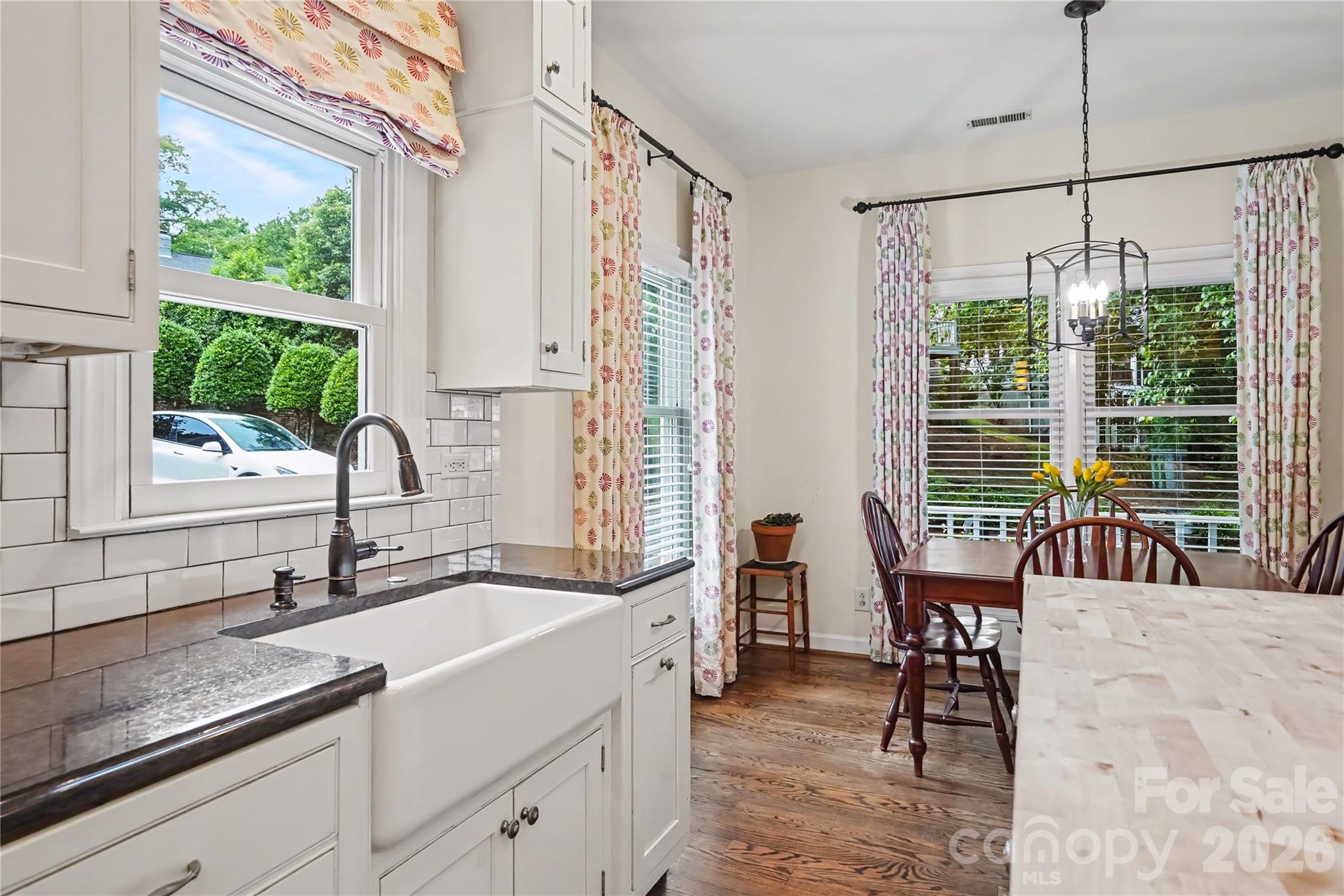 6419 Scarlet Oak Lane — Charlotte