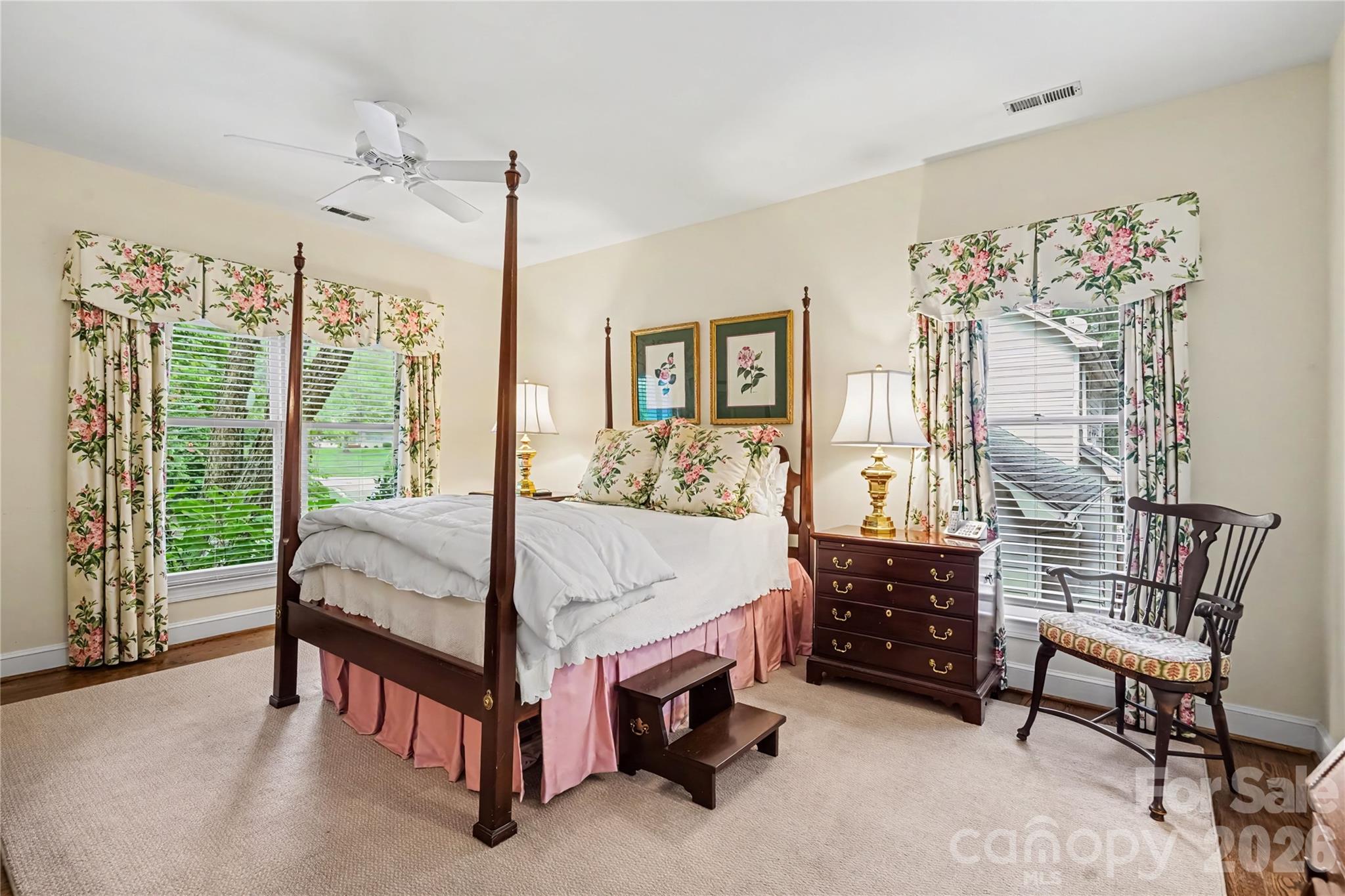 6419 Scarlet Oak Lane — Charlotte