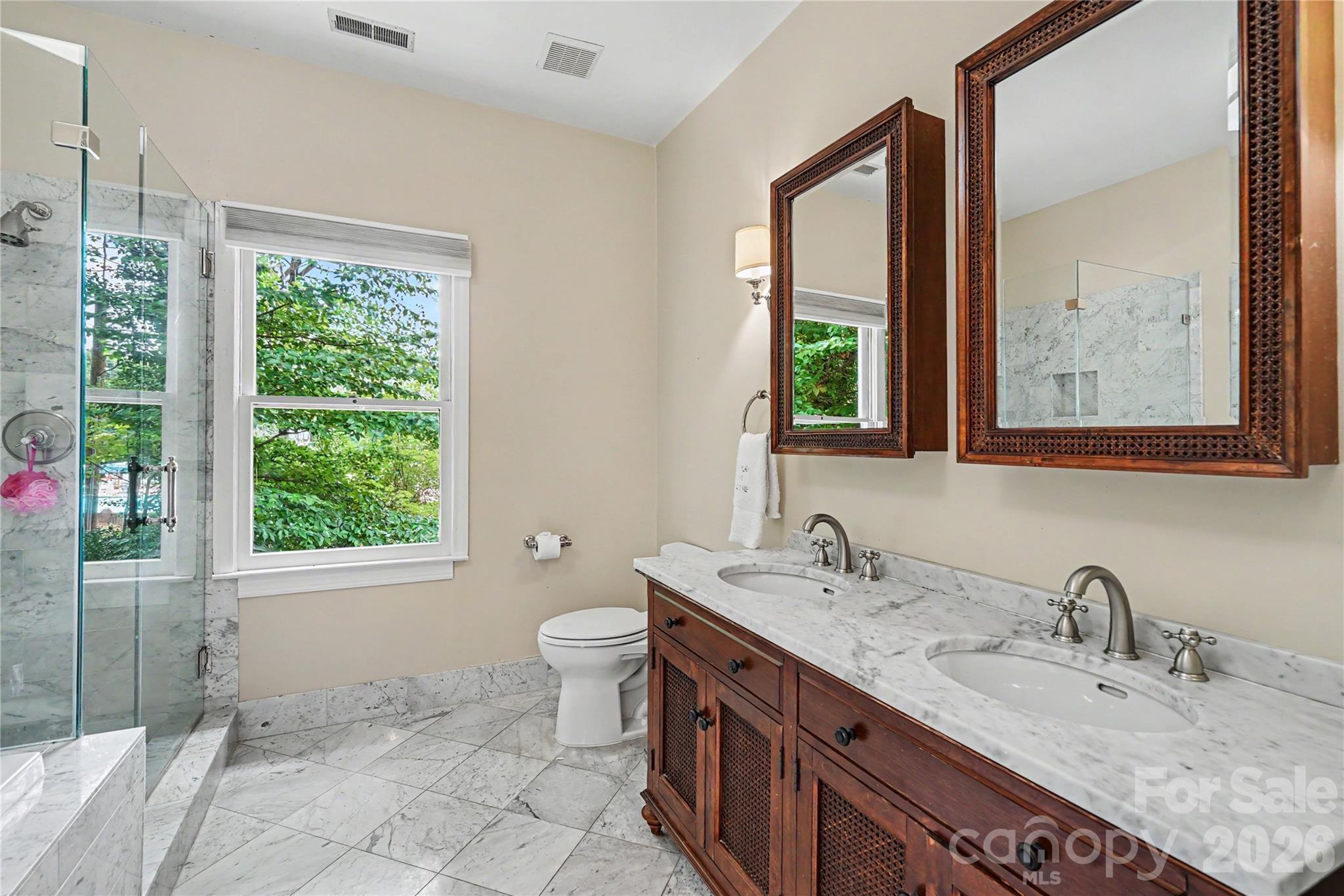 6419 Scarlet Oak Lane — Charlotte