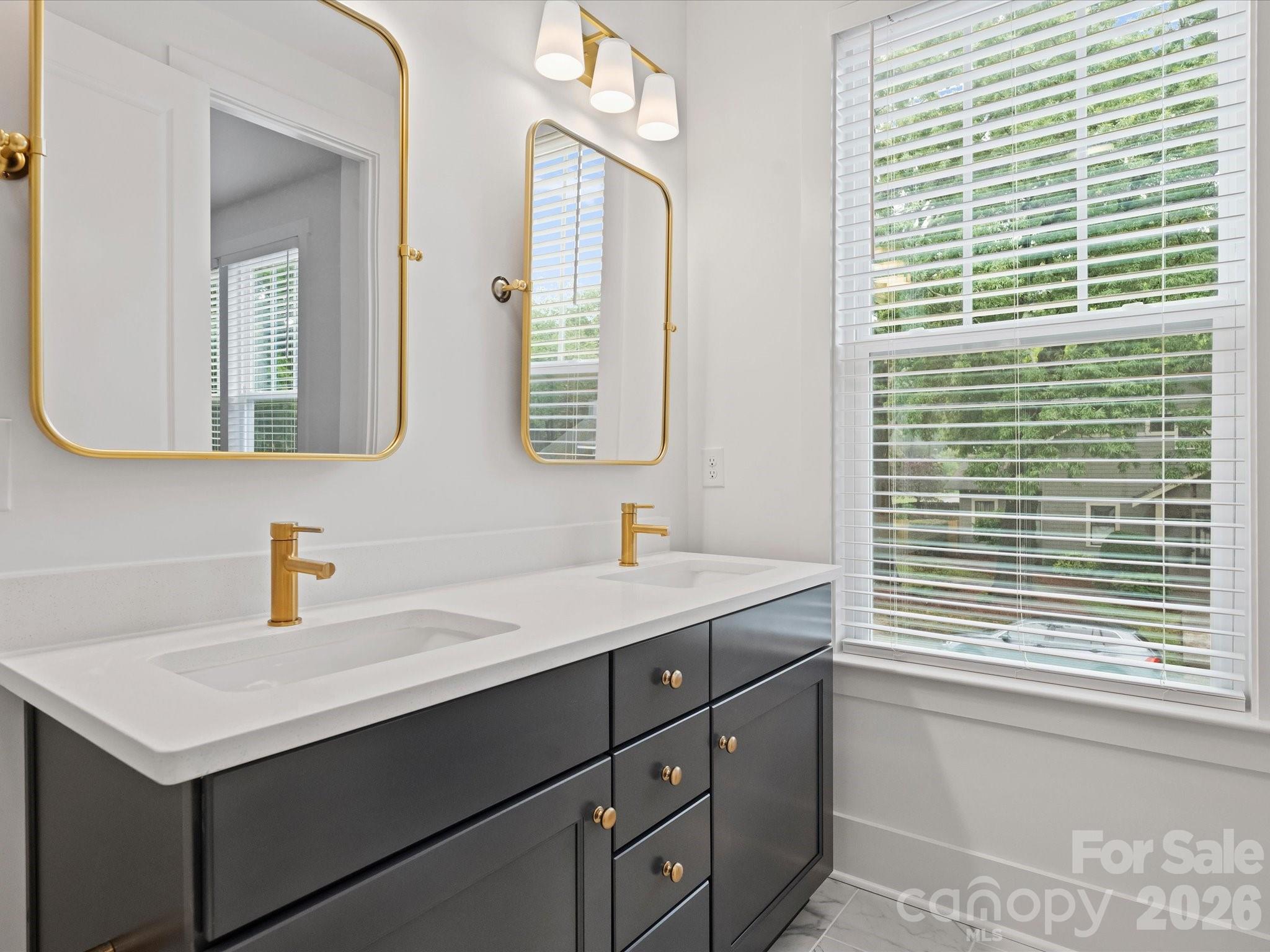1125 E 35th Street — Charlotte