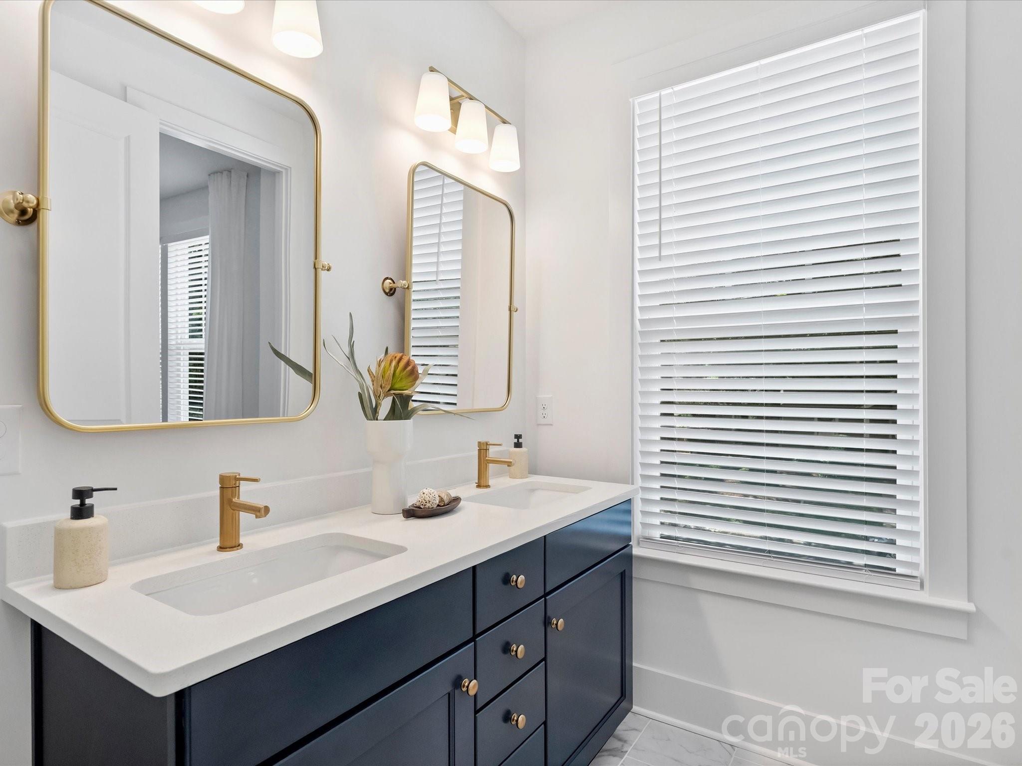 1125 E 35th Street — Charlotte
