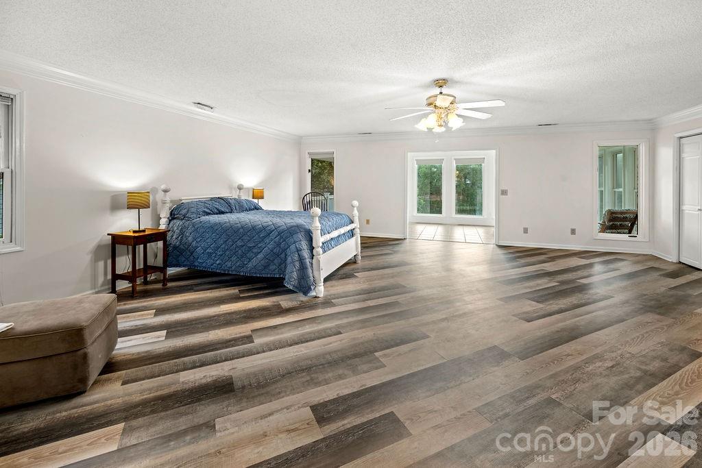 47209 Paradise Lane — Norwood