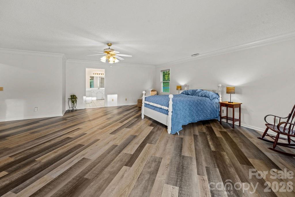 47209 Paradise Lane — Norwood