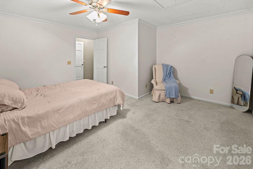 47209 Paradise Lane — Norwood